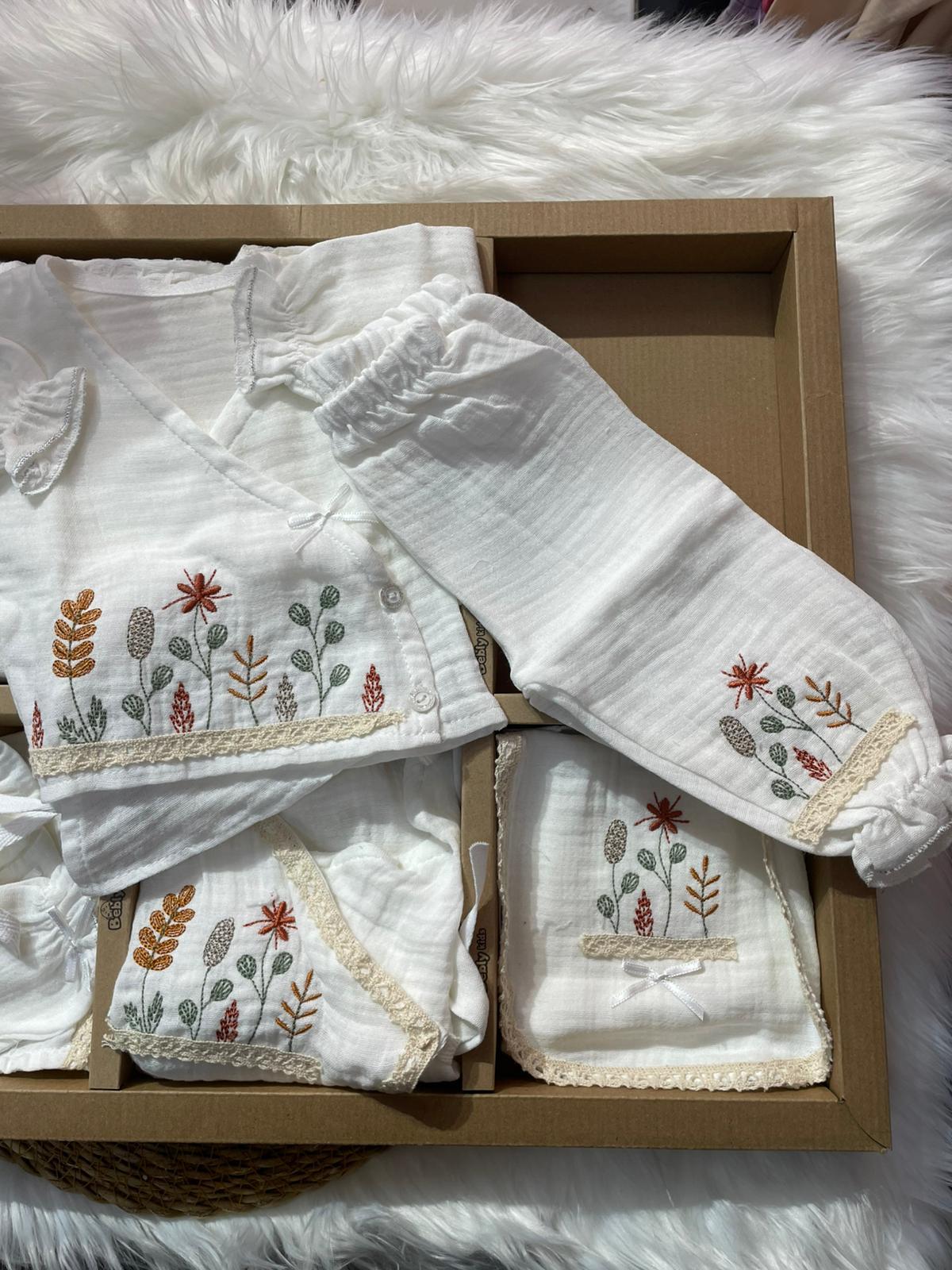 NAKIŞLI MUSLİN ONLU SET
