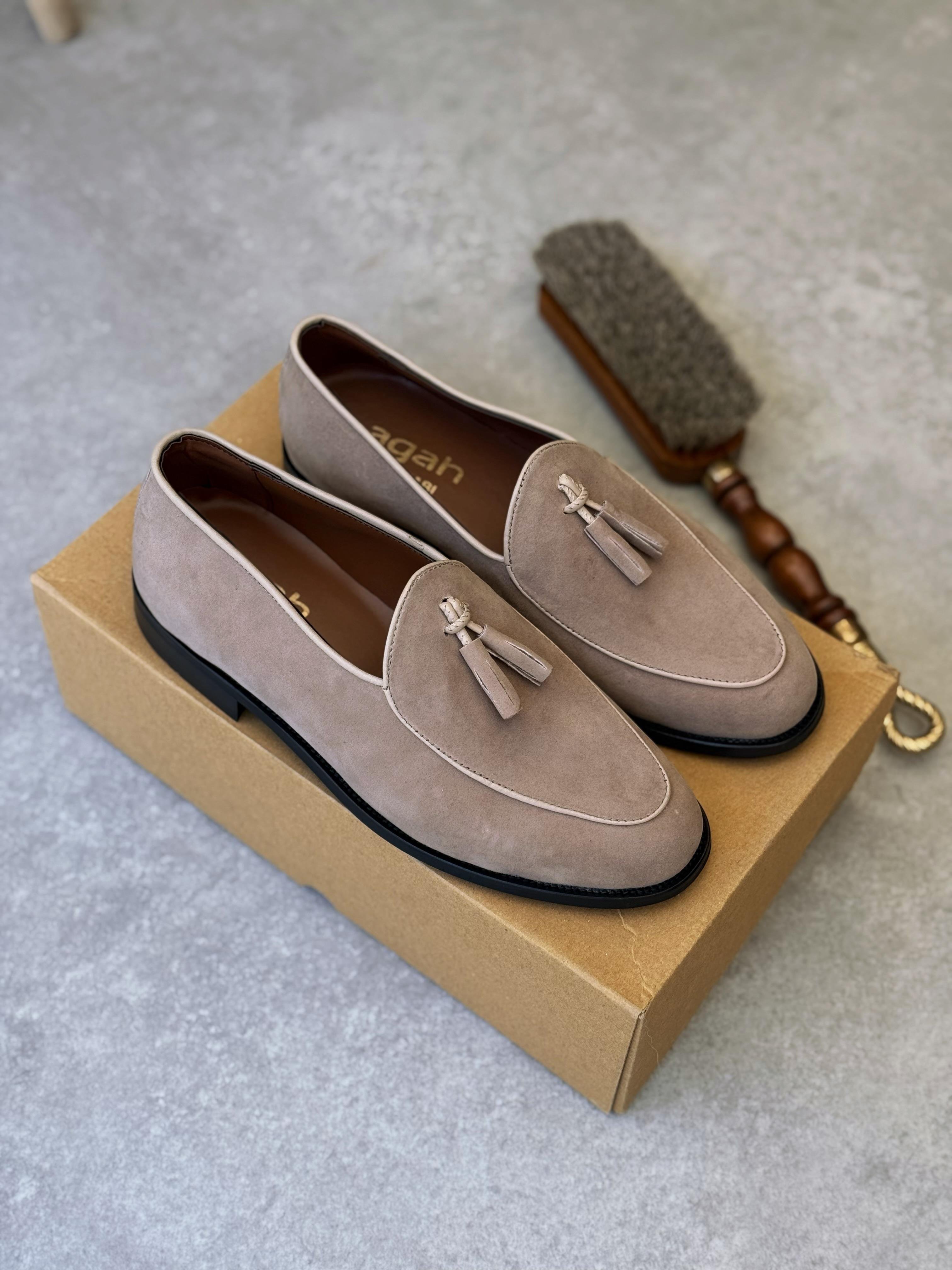 AGAH MODEL BEJ KADİFE MAKOSEN AYAKKABI