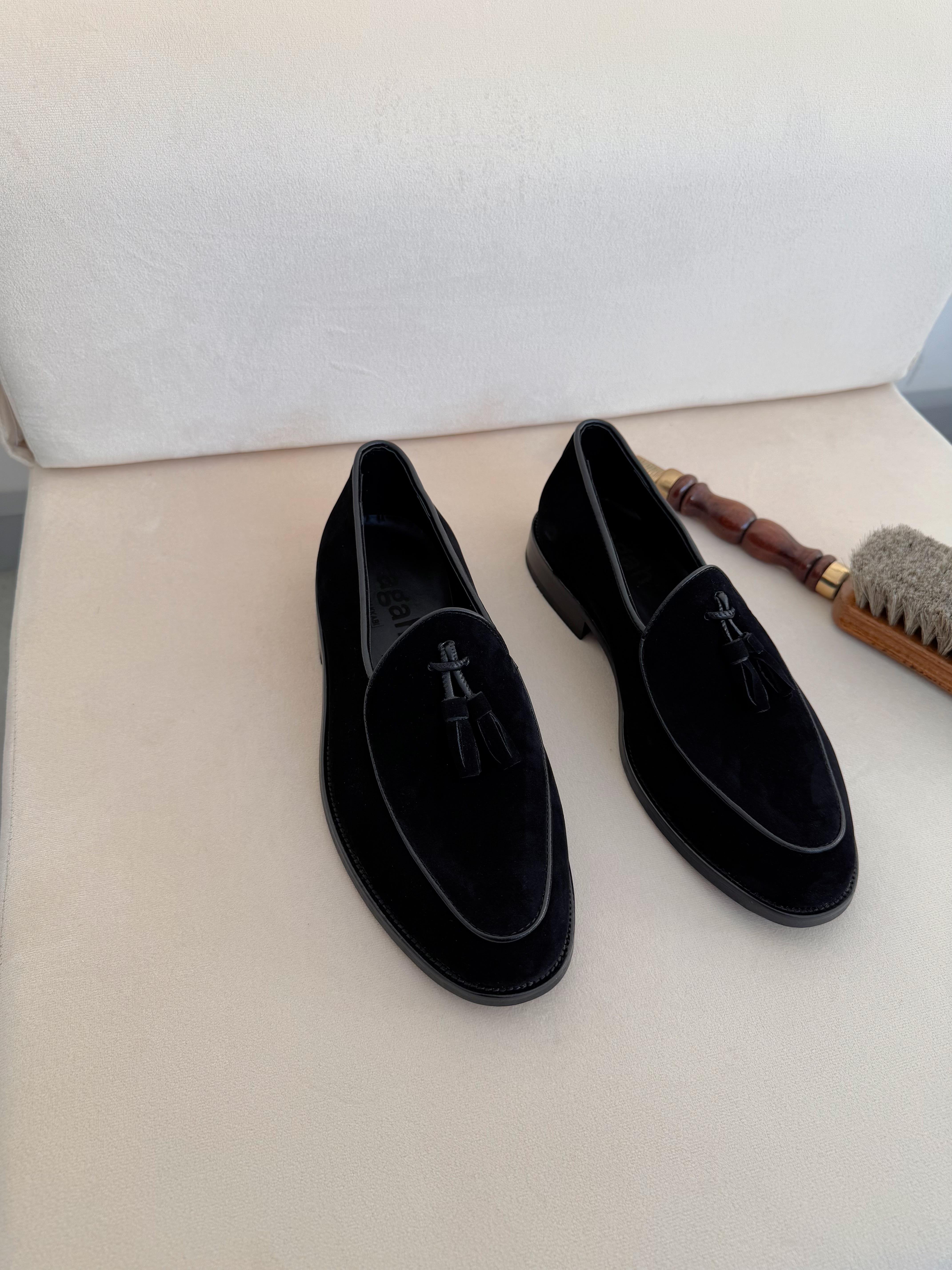 AGAH MODEL SİYAH KADİFE MAKOSEN AYAKKABI