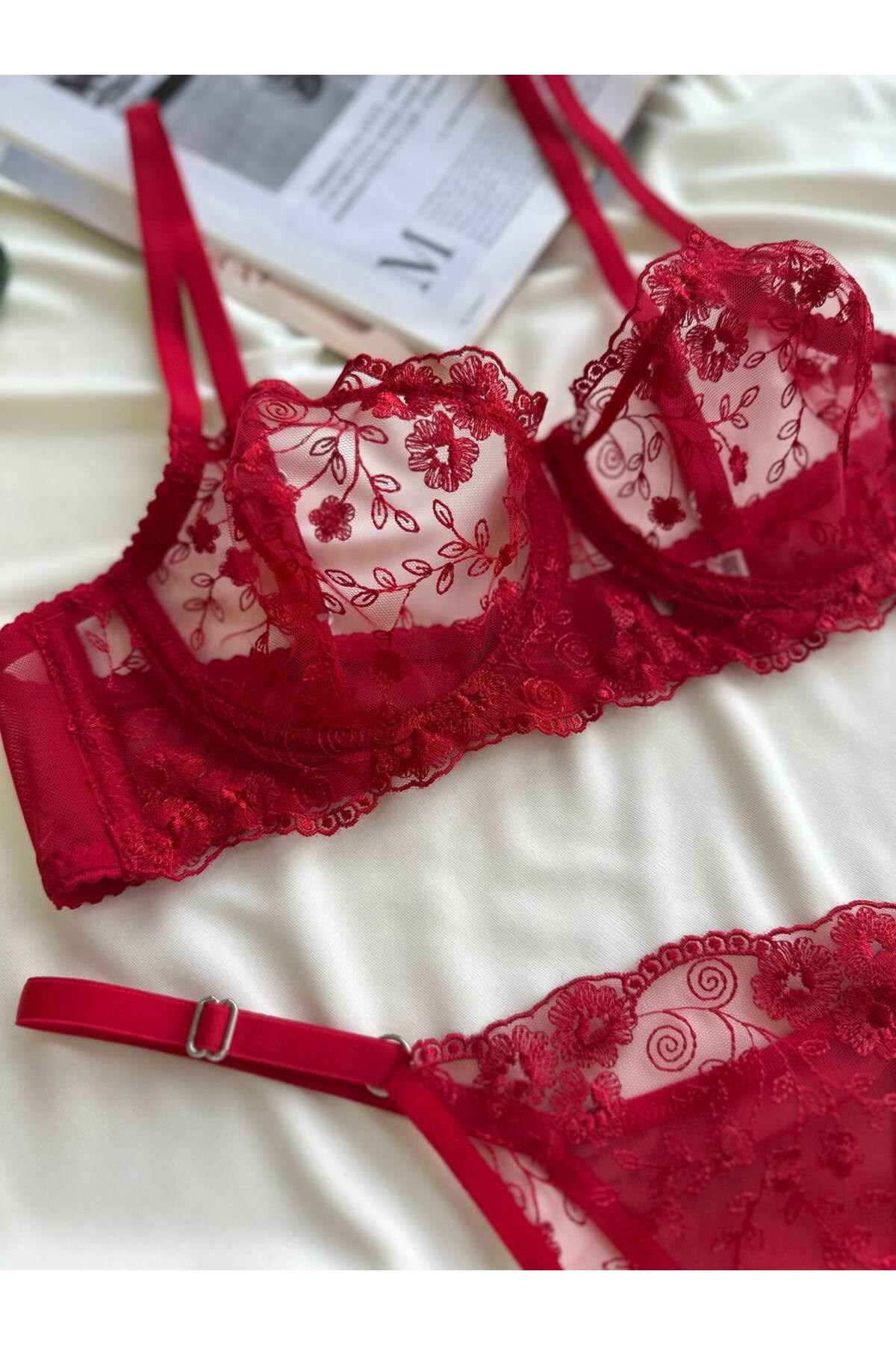 Galadriel Kırmızı Kadın Bralet Tanga Takım