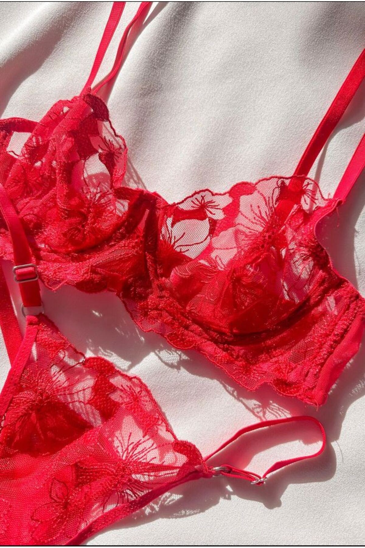 Rose Kırmızı Tanga Külotlu Sütyen Takımı
