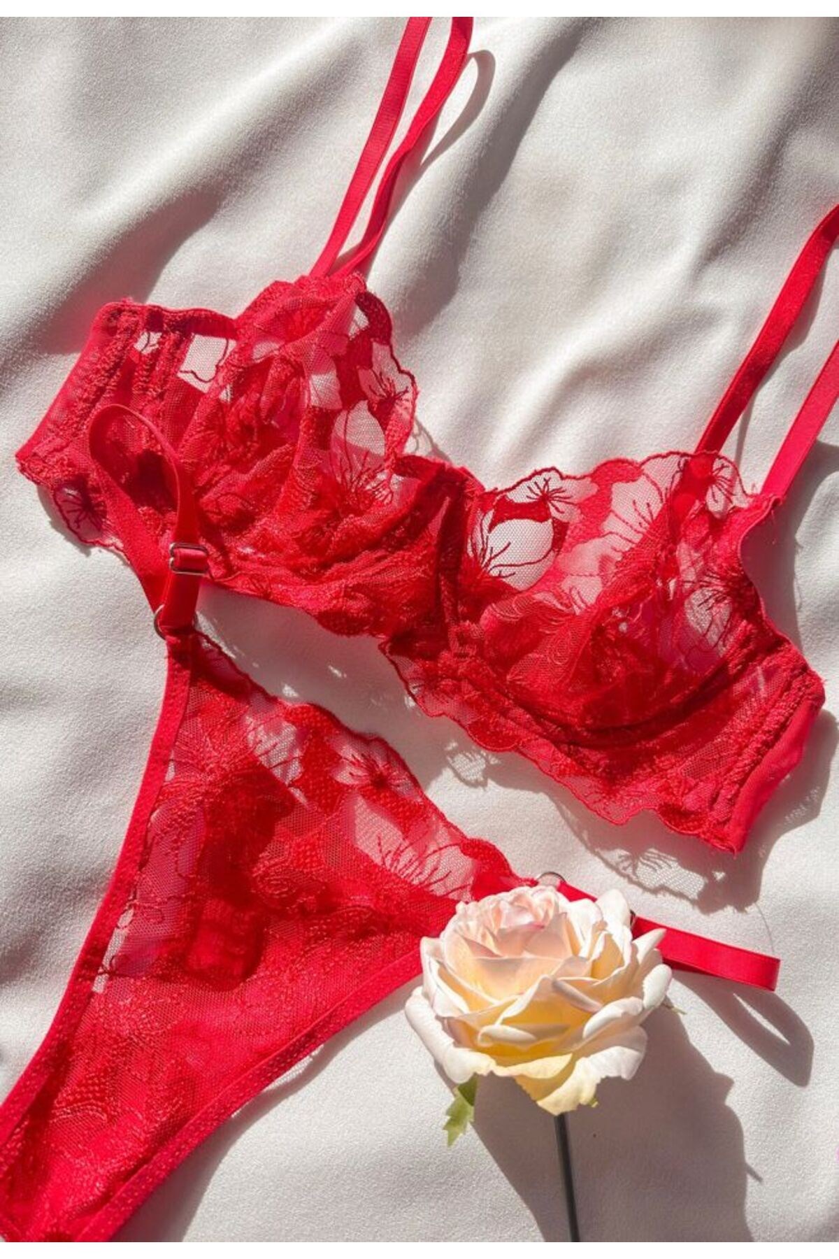 Rose Kırmızı Tanga Külotlu Sütyen Takımı