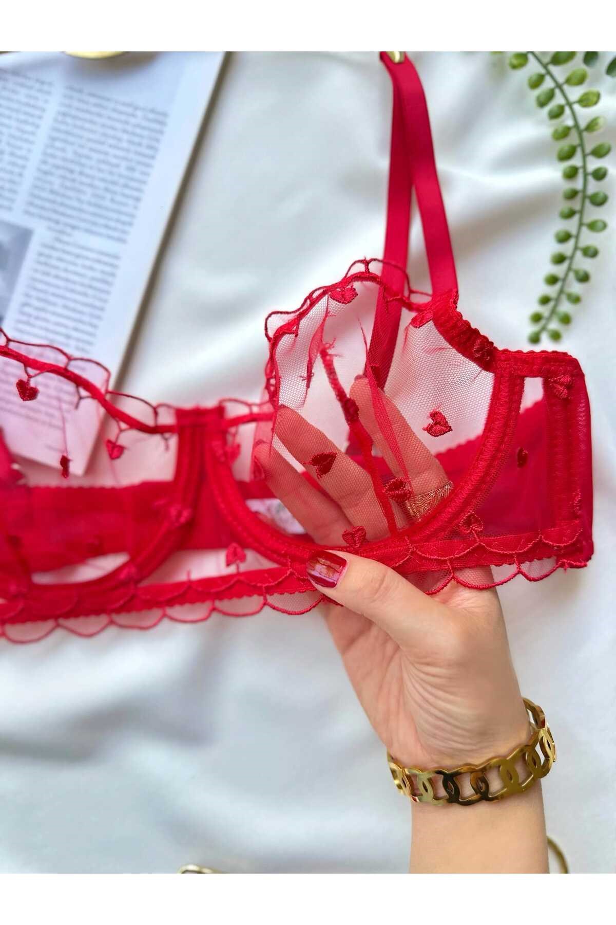 Valentina Kadın Kırmızı Dantelli Tanga Külotlu Sütyen Takım