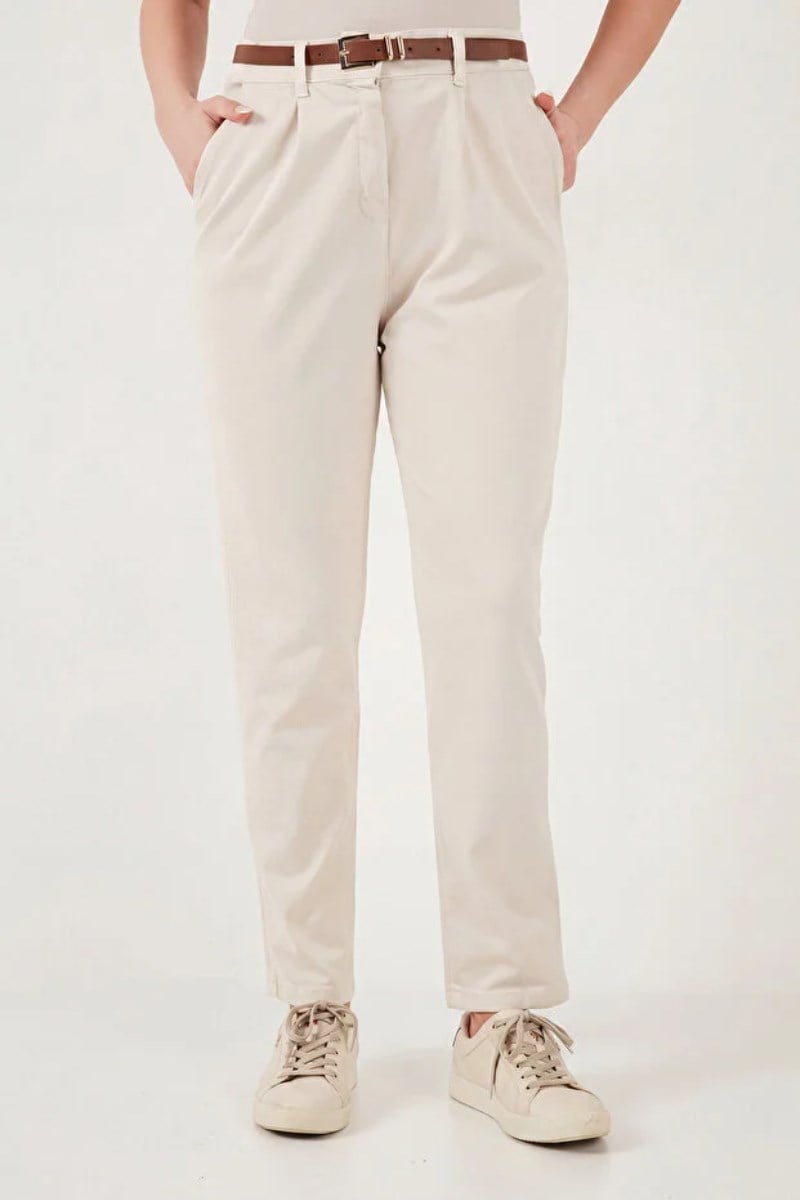 Kemerli Dar Paça Gabardin PantolonKADIN PANTOLON