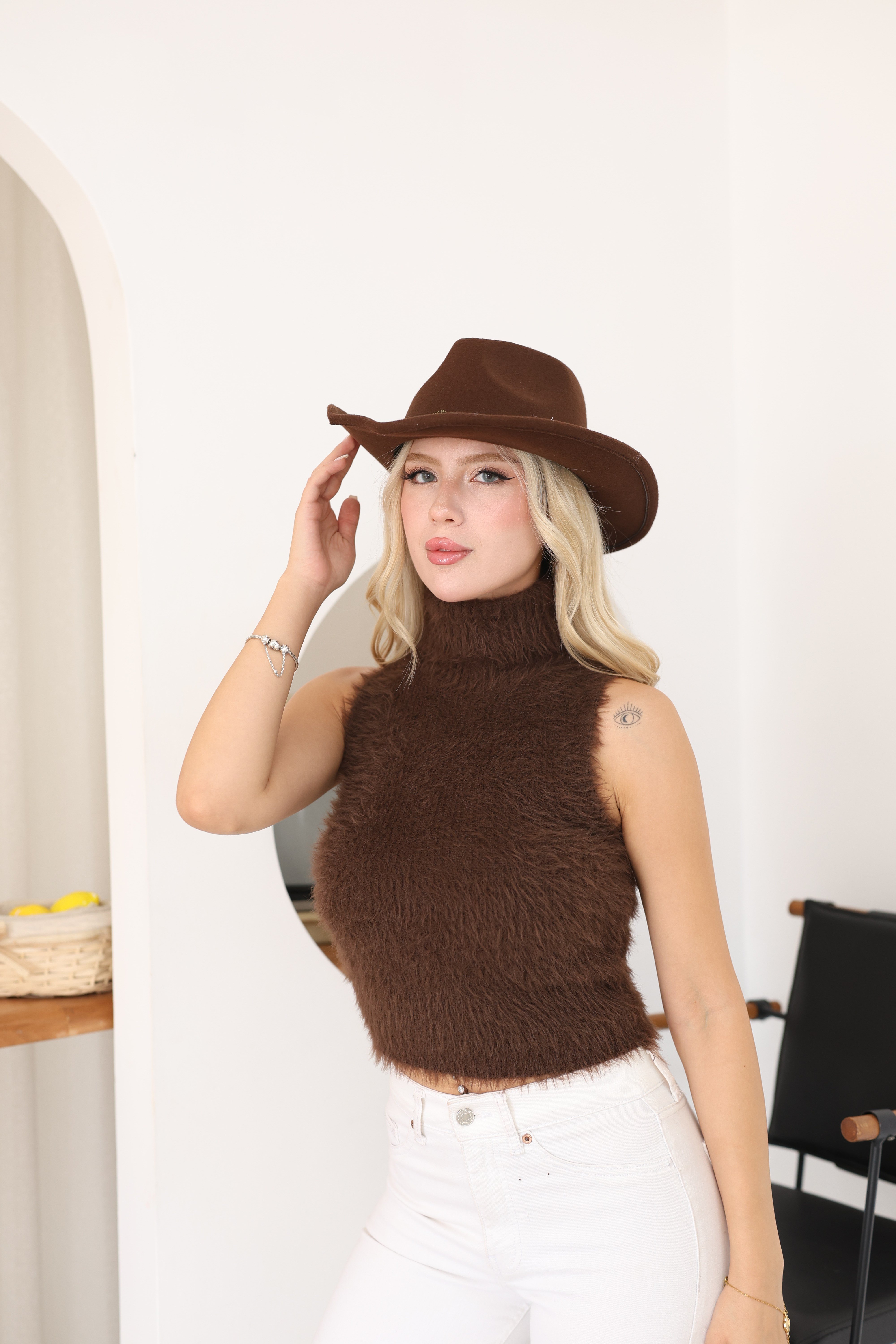 Sıfır Kol Sakallı Crop BluzKADIN BLUZ