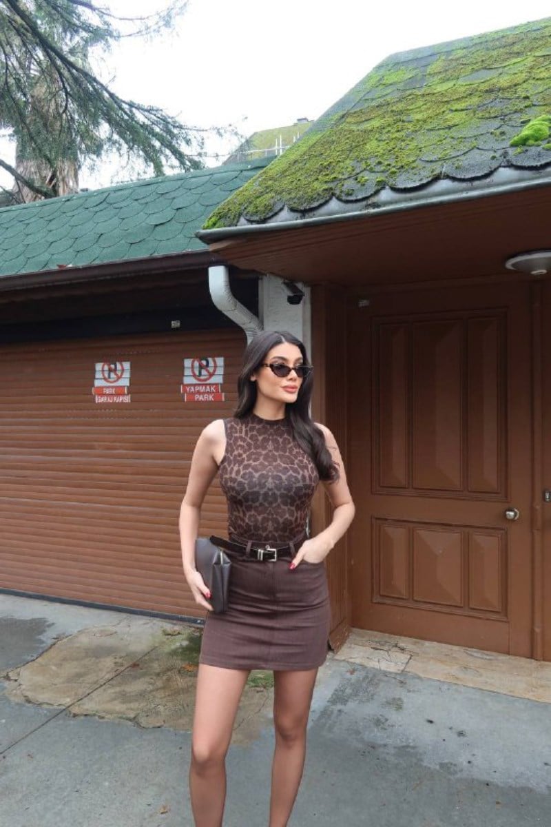 Transparan Sıfır Kol Leopar Crop BluzKADIN BLUZ