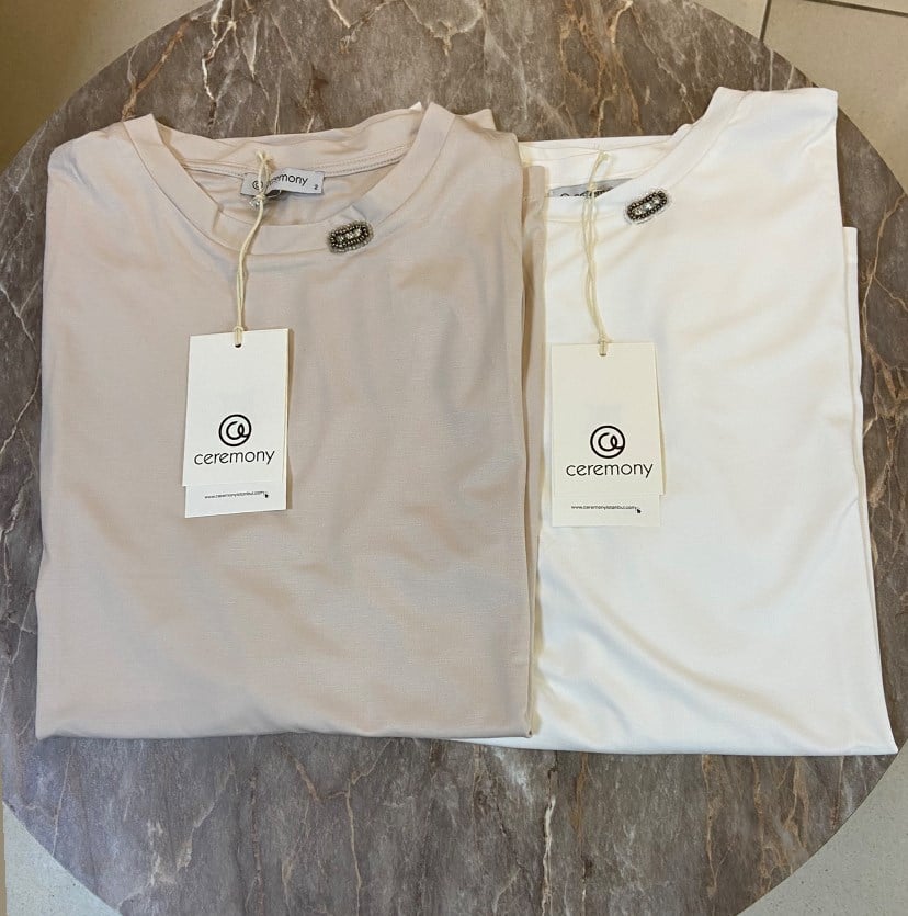 Ceremony Bambu Yakası Taşlı Kısa Kollu T-shirt