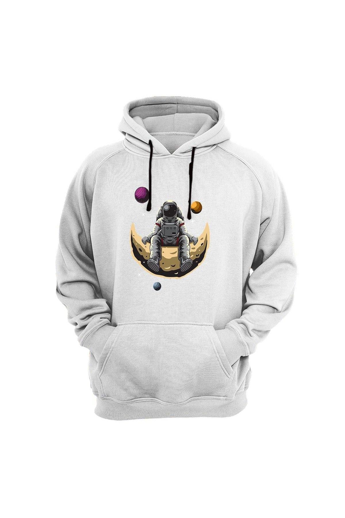 widi-astronaut-astronot-baskili-sweats-67677d.jpg
