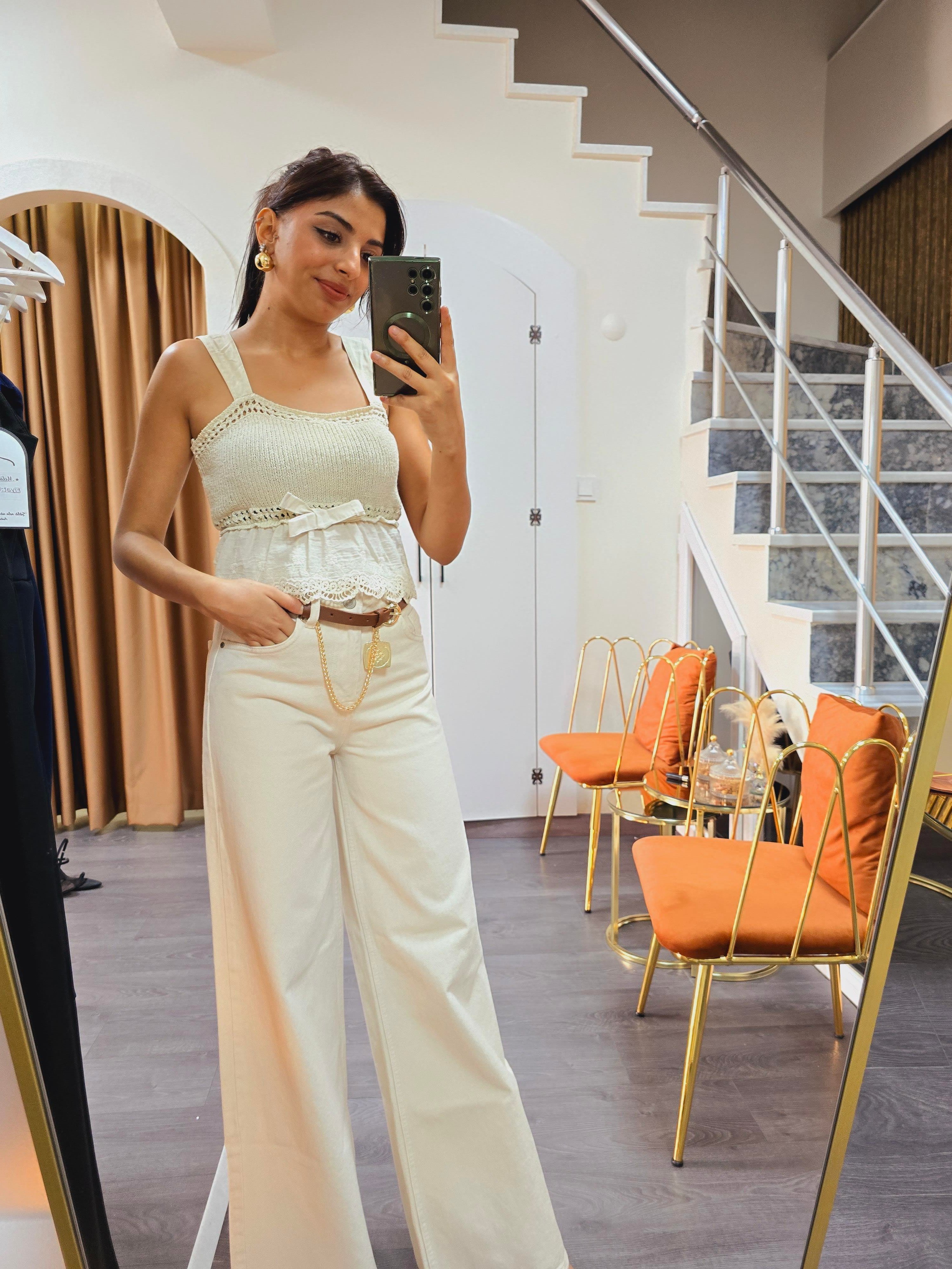 BEJ RENGİ NAKIŞ İŞLEMELİ TRİKO CROP