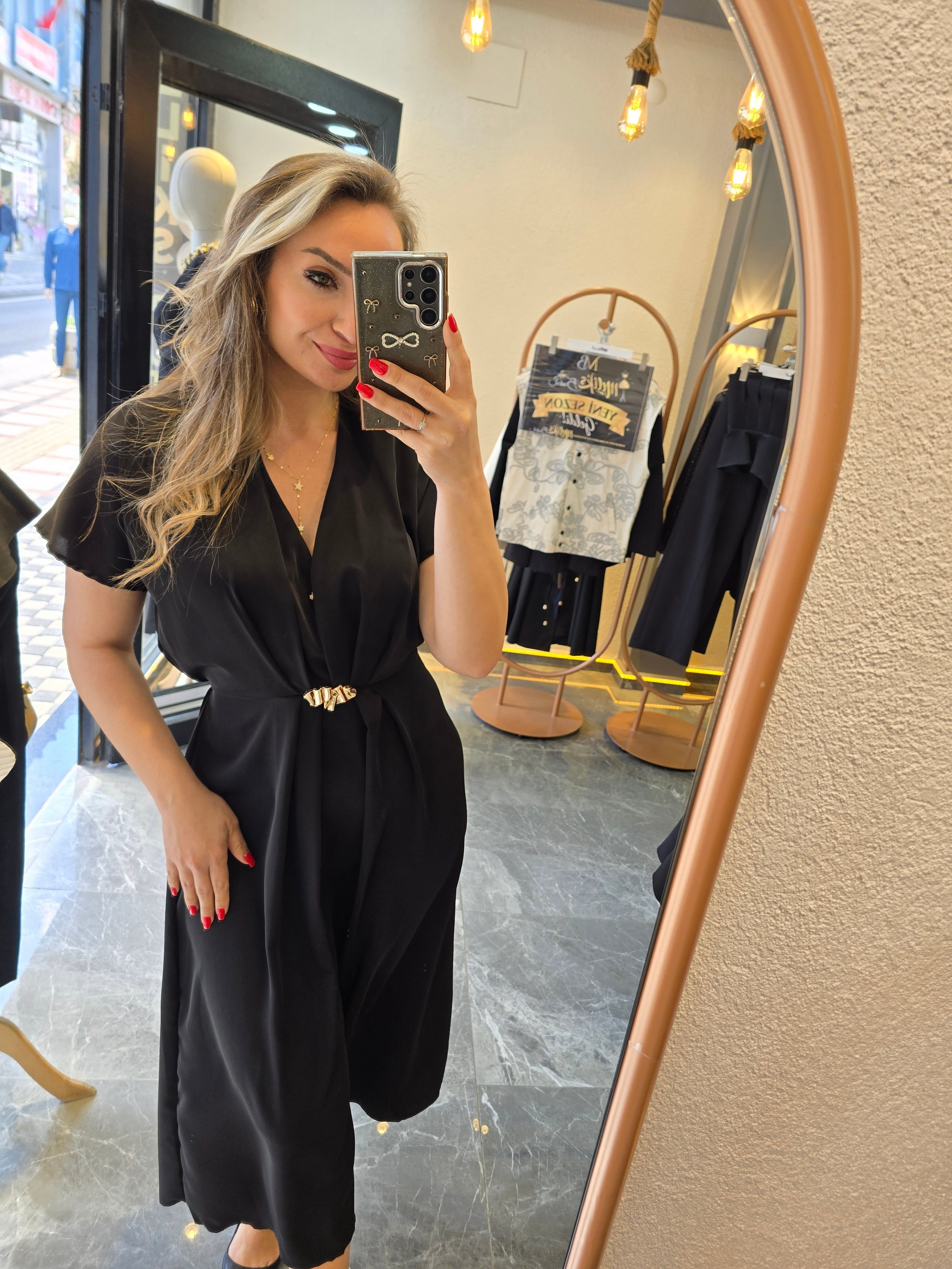 BRONŞLU SİYAH ELBİSE 