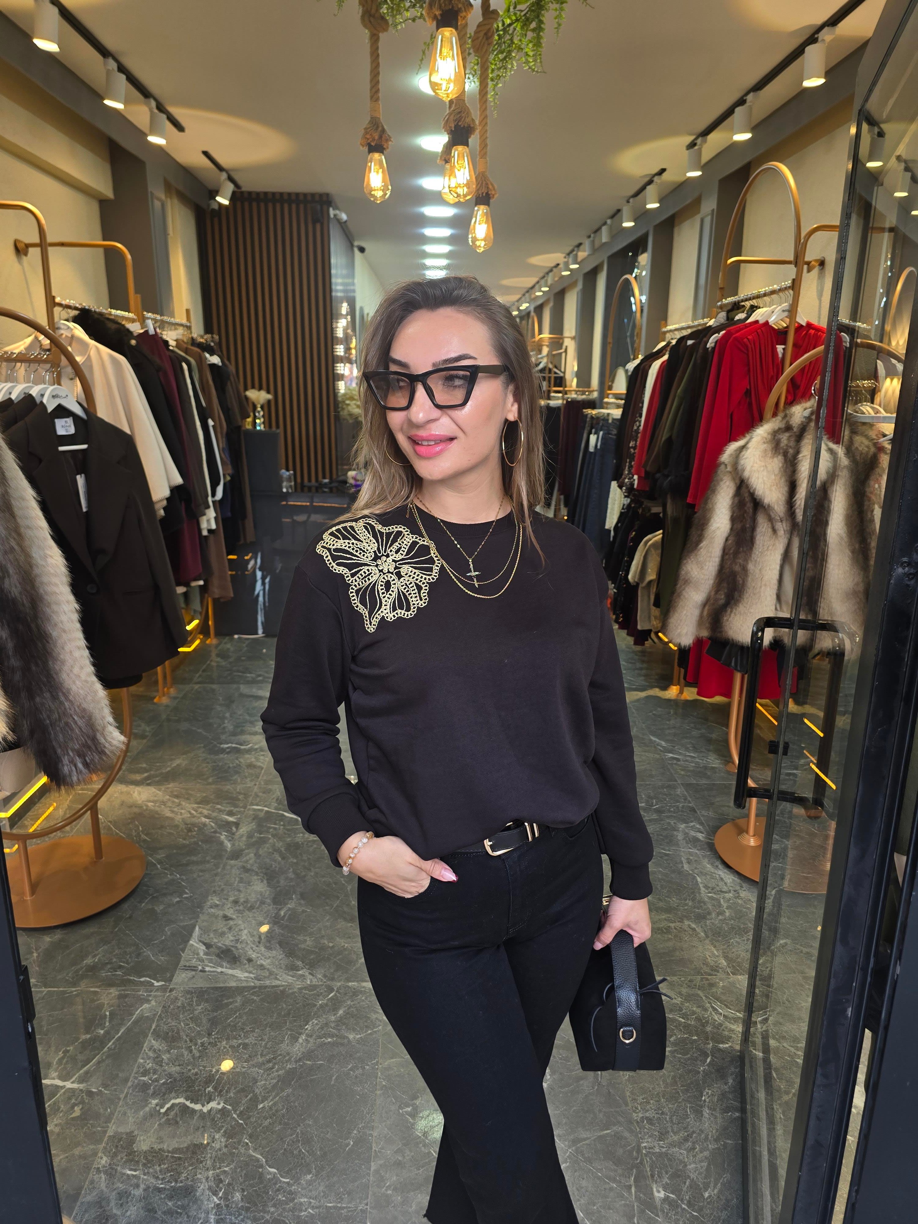 ÇİÇEK NAKIŞ İŞLEMELİ İPKYOL SWEAT
