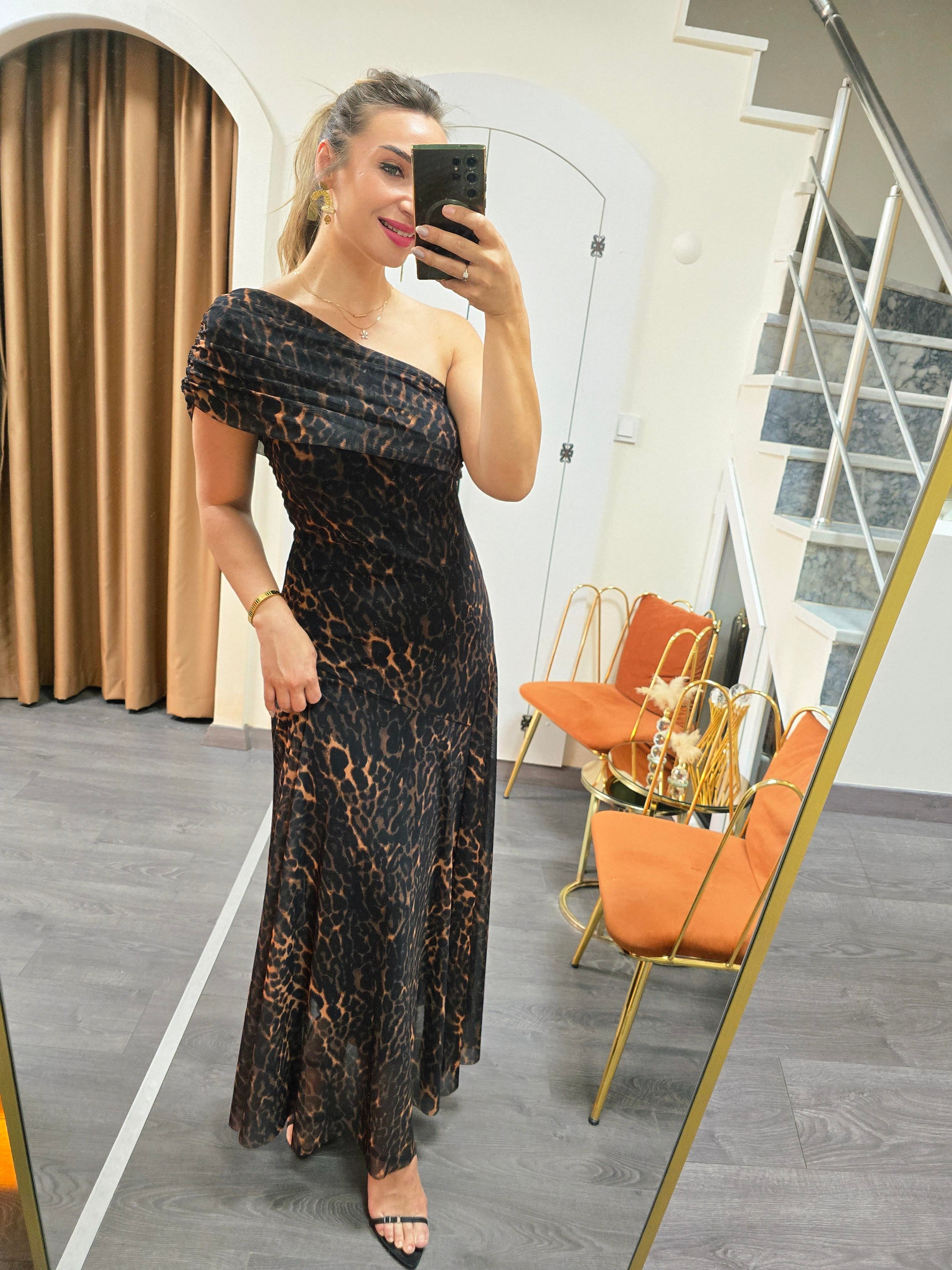 DRAPE YAKALI LEOPAR UZUN ELBİSE