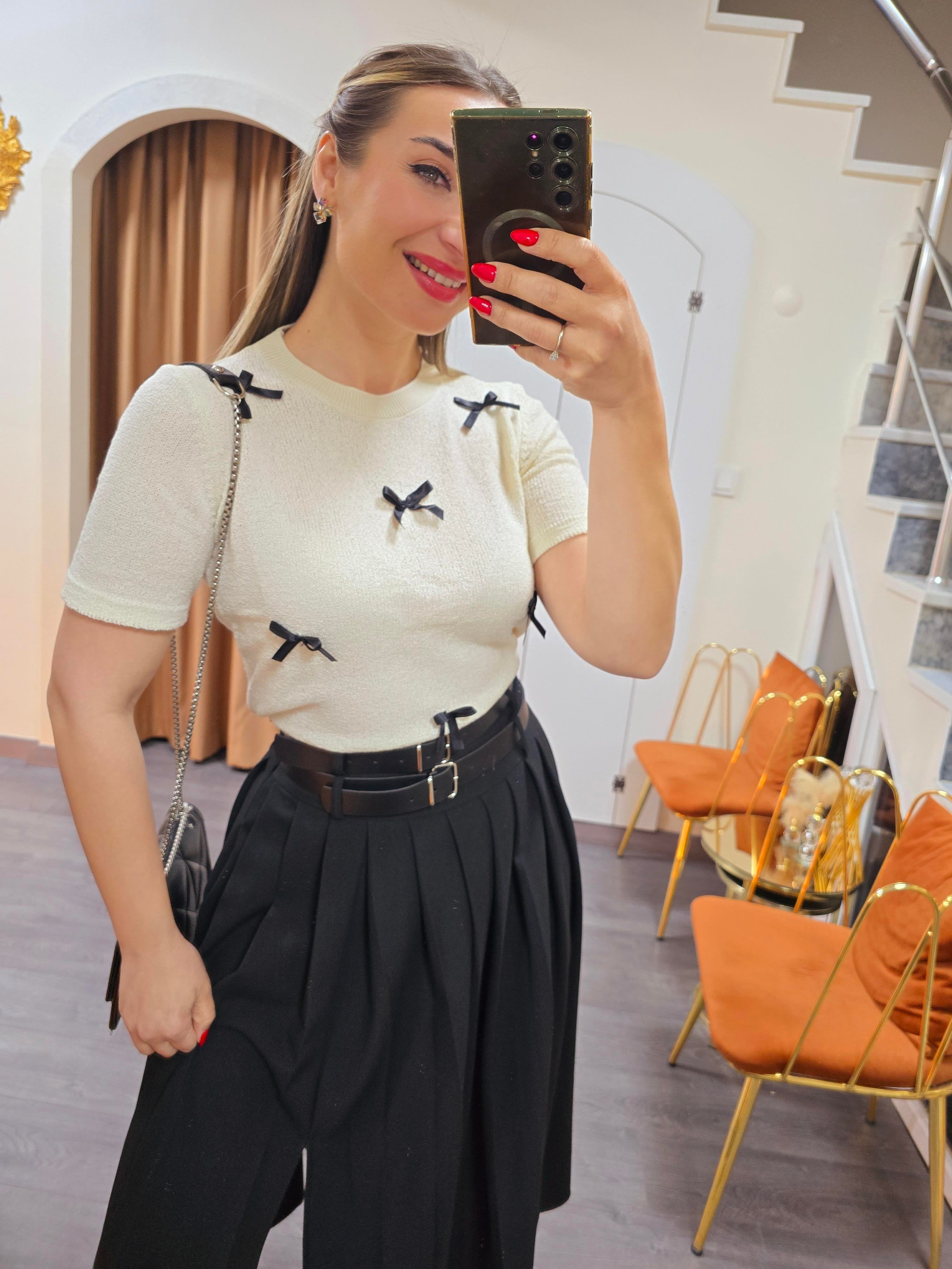 FİYONK DETAYLI MASSİ BLUZ