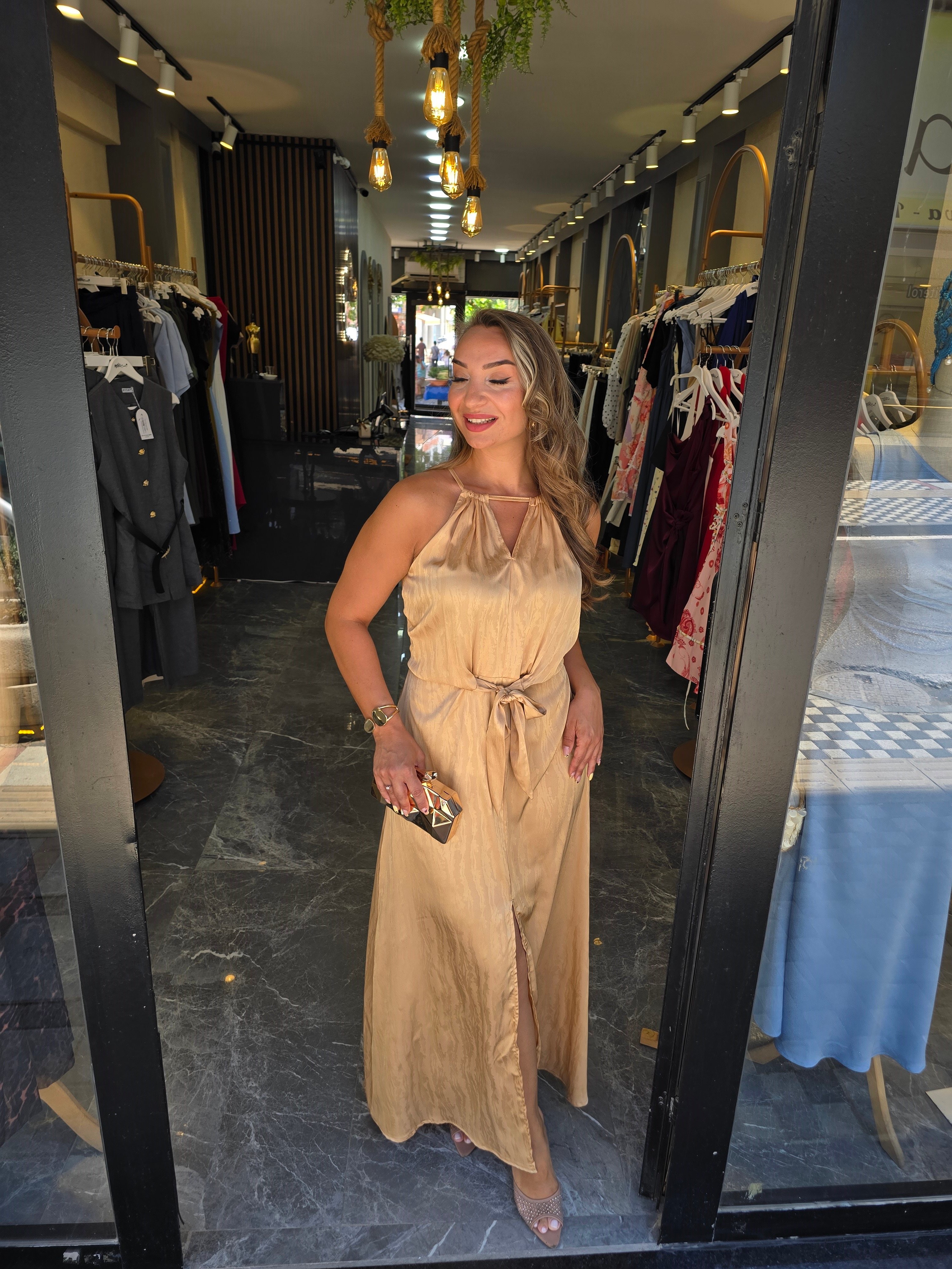 GOLD PARLAK SATEN KUMAŞ ELBİSE