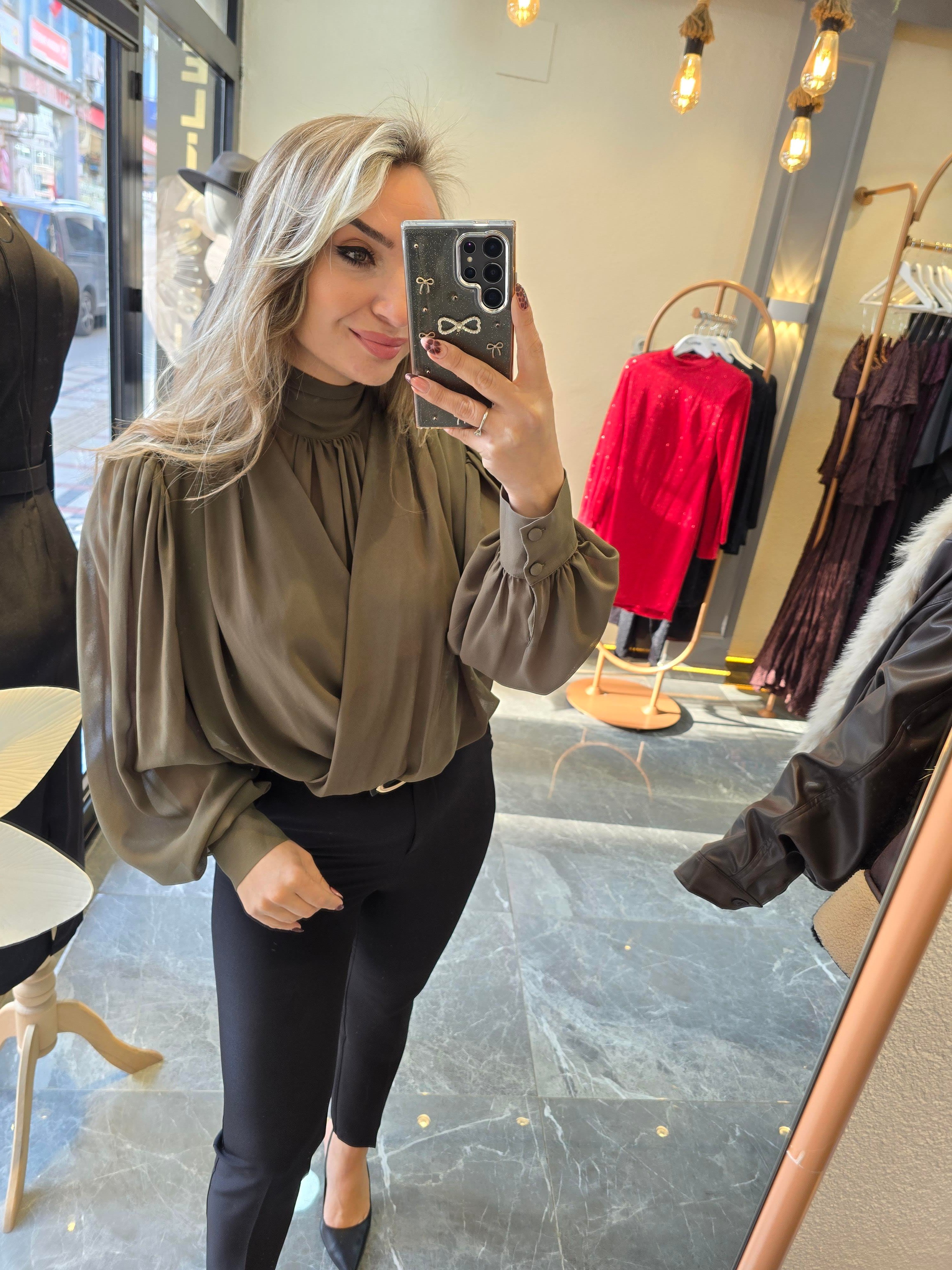 HAKİ YEŞİL ŞİFON BLUZ