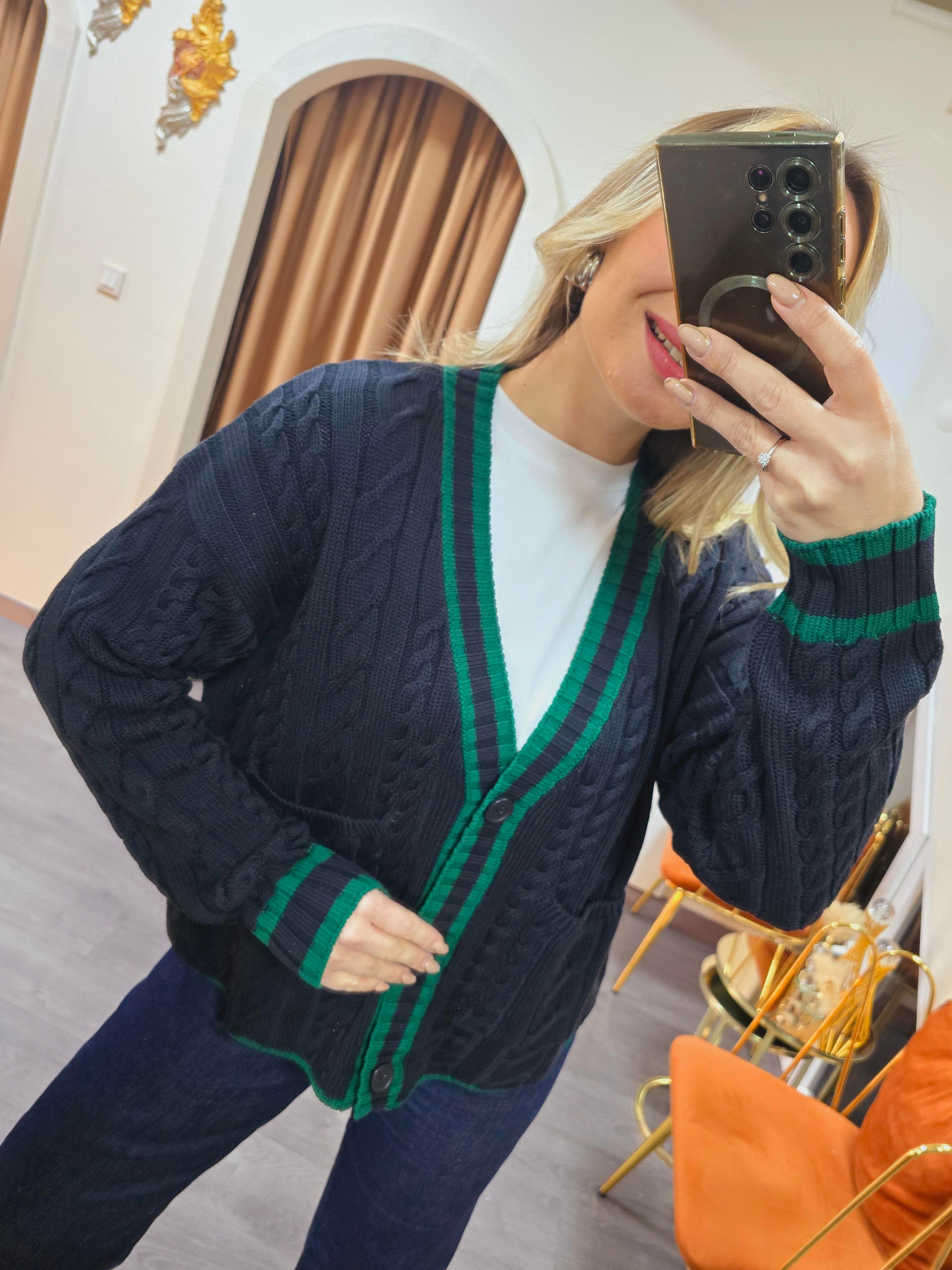 LACİVERT DİLVİN HIRKA
