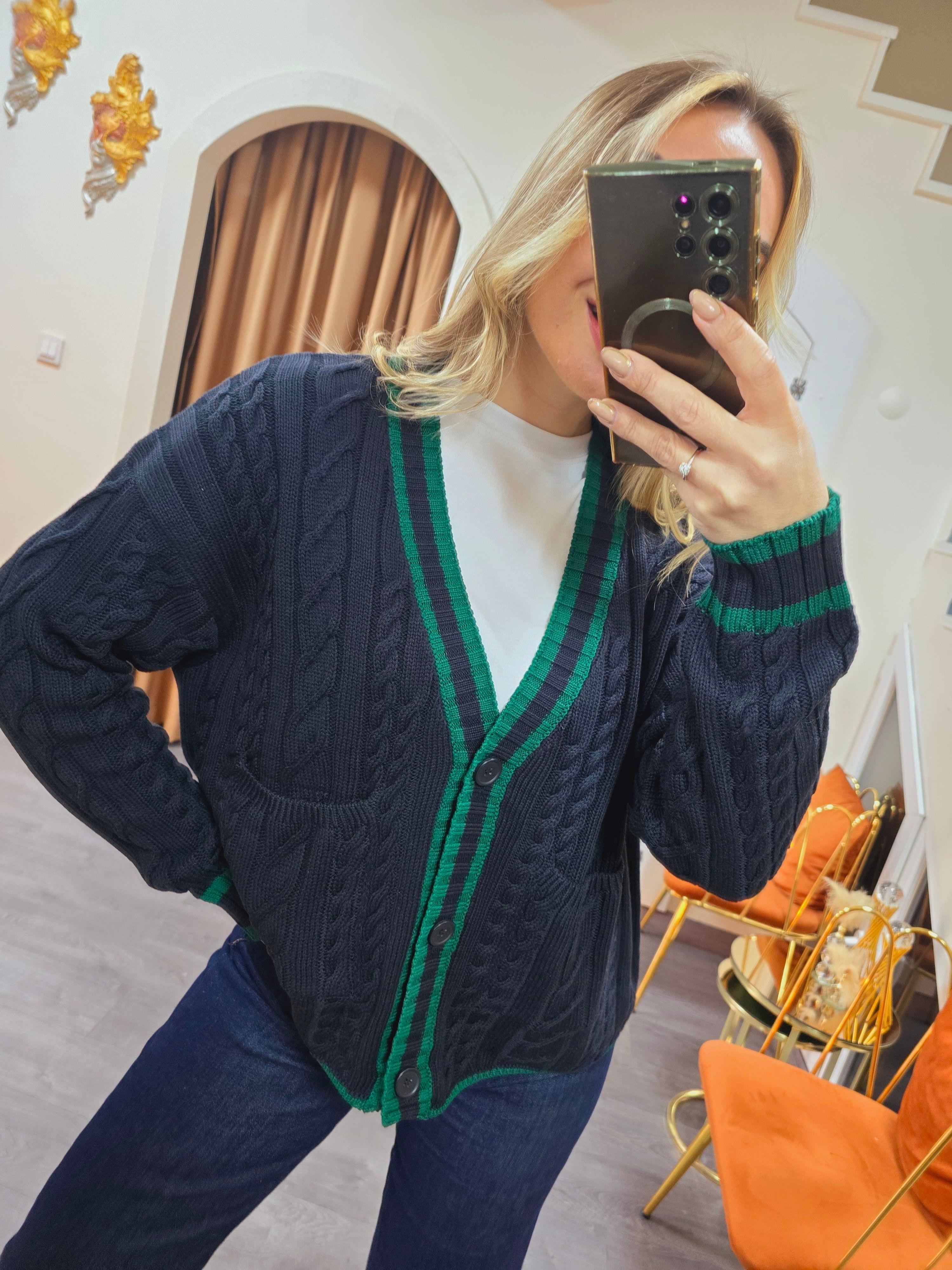 LACİVERT DİLVİN HIRKA