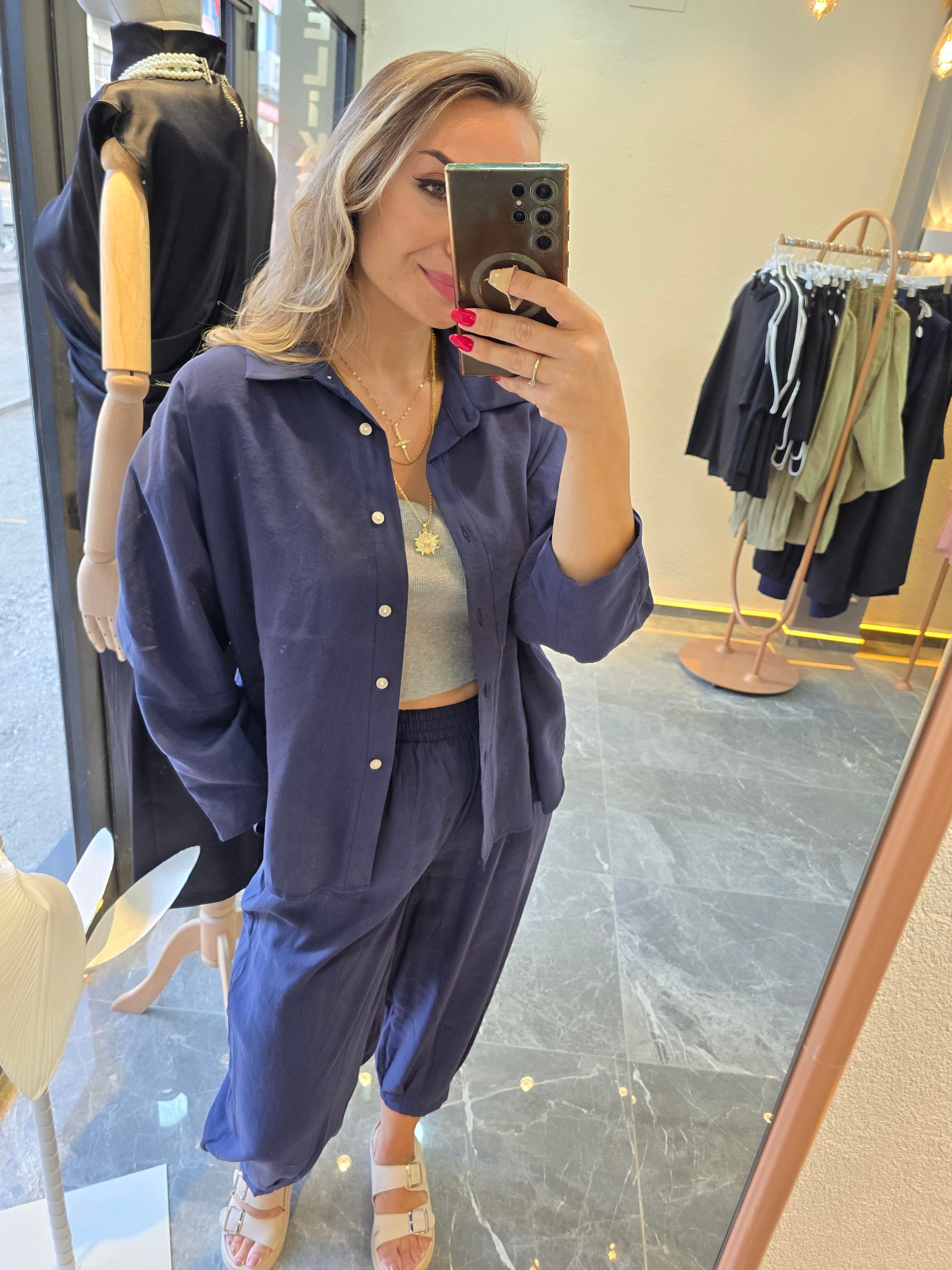 LACİVERT GÖMLEKLİ TAKIM