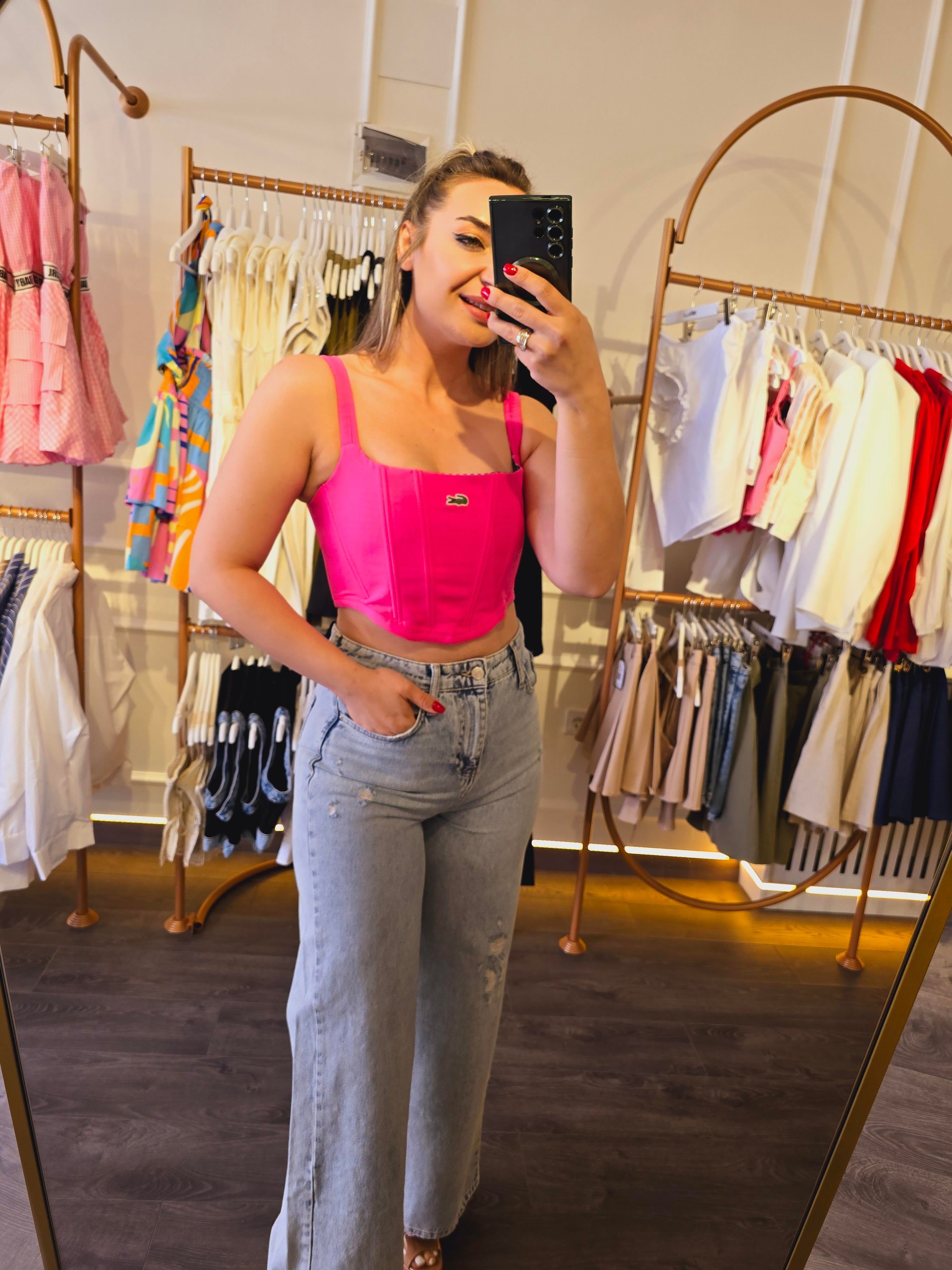 LACOSTE MODEL NEON PEMBE BALENLİ CROP KORSE