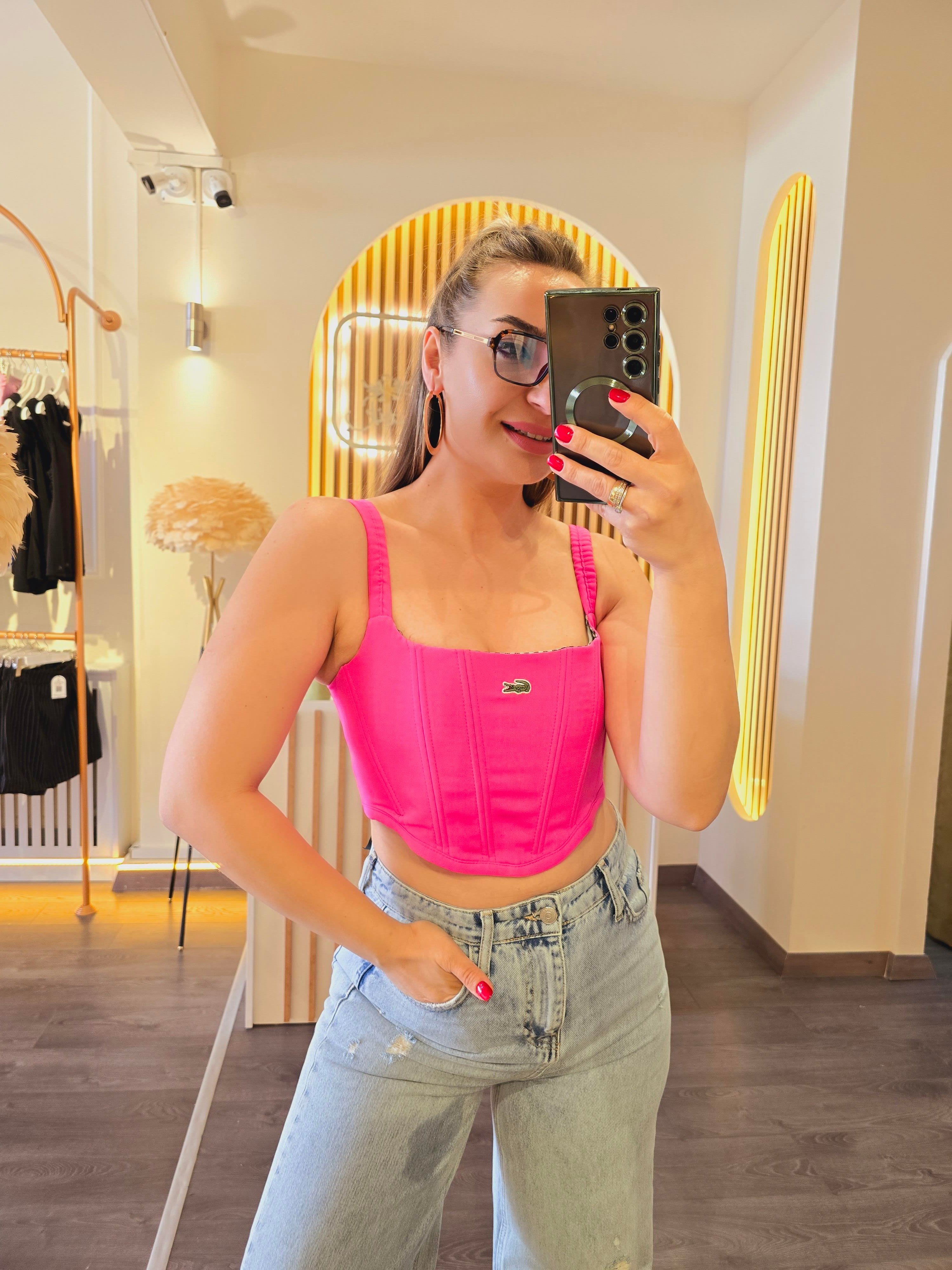 LACOSTE MODEL NEON PEMBE BALENLİ CROP KORSE