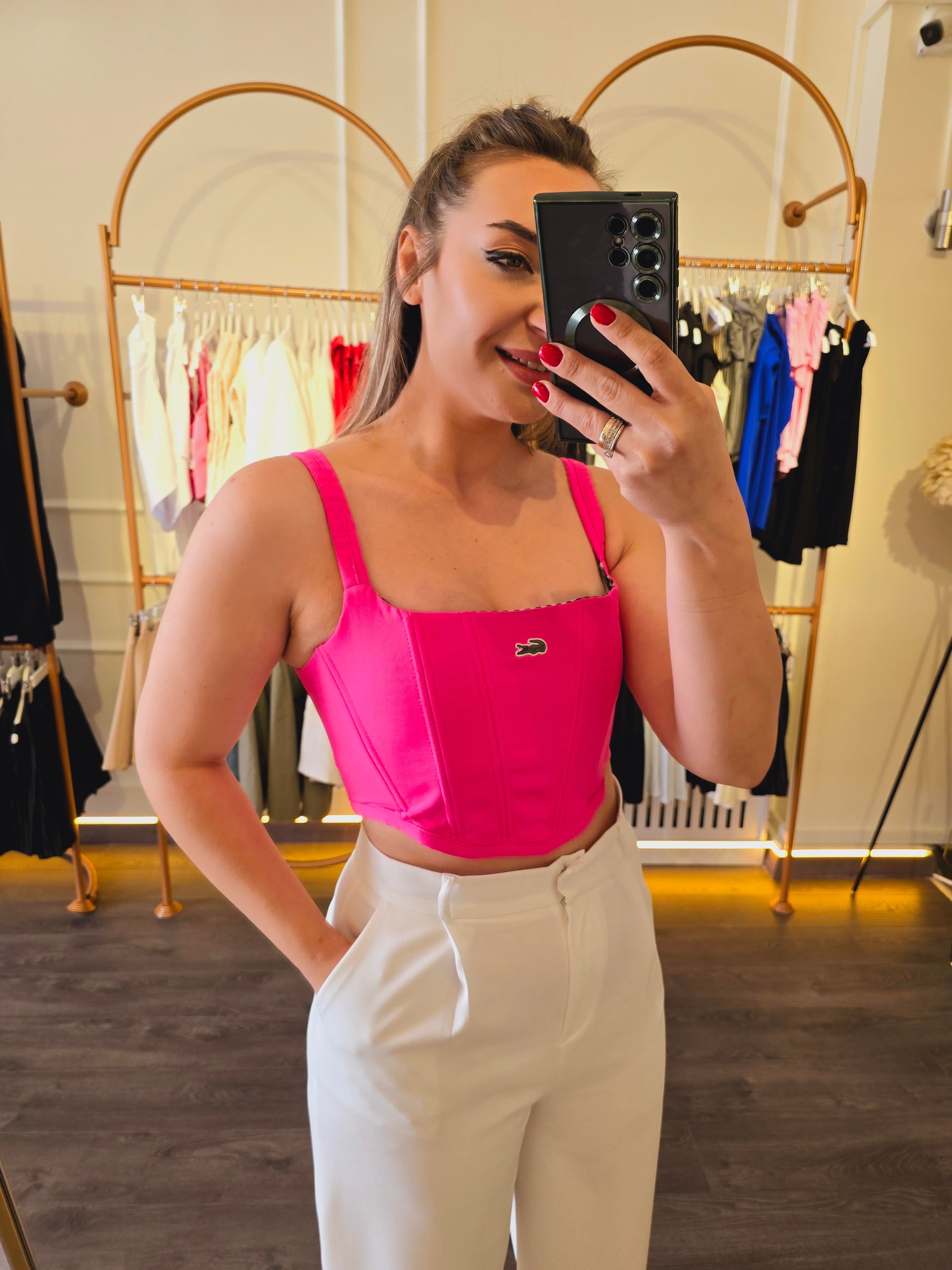 LACOSTE MODEL NEON PEMBE BALENLİ CROP KORSE