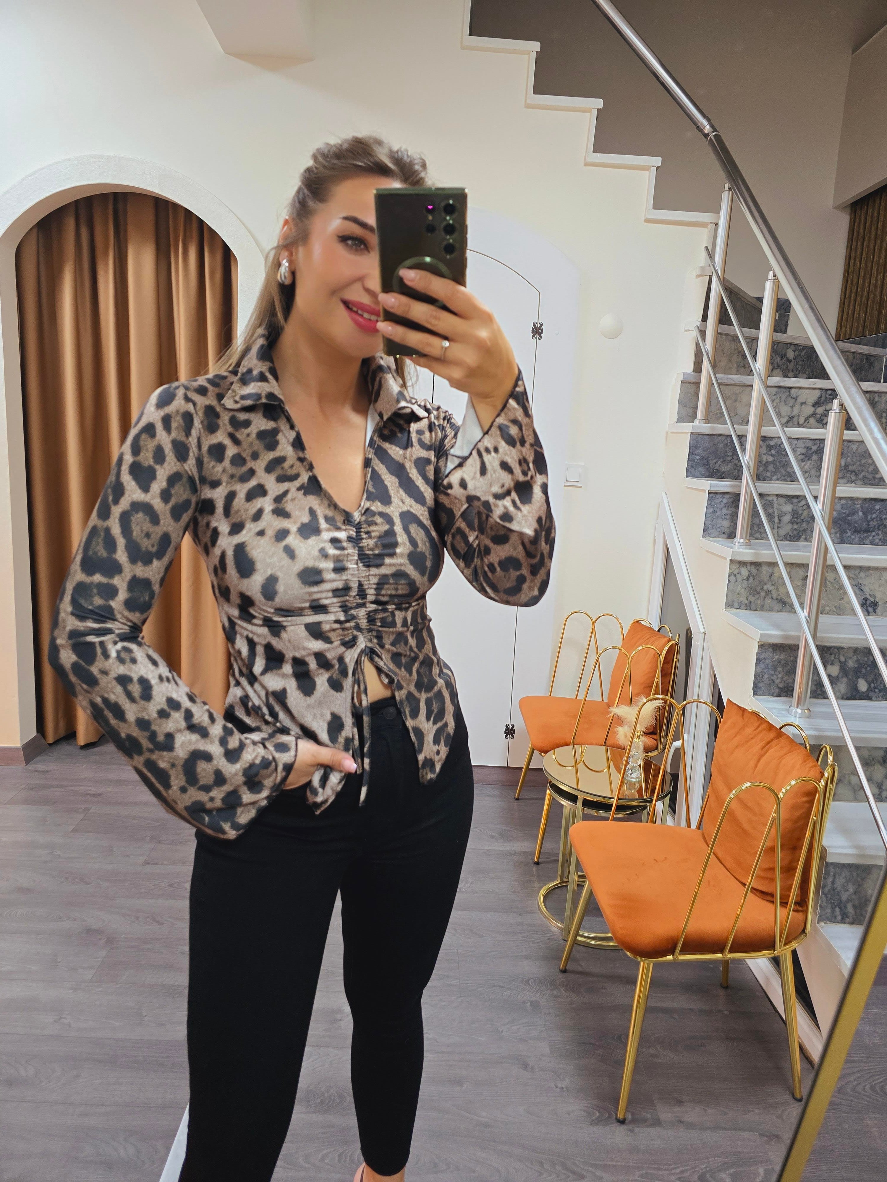 LEOPAR BÜZGÜLÜ BLUZ