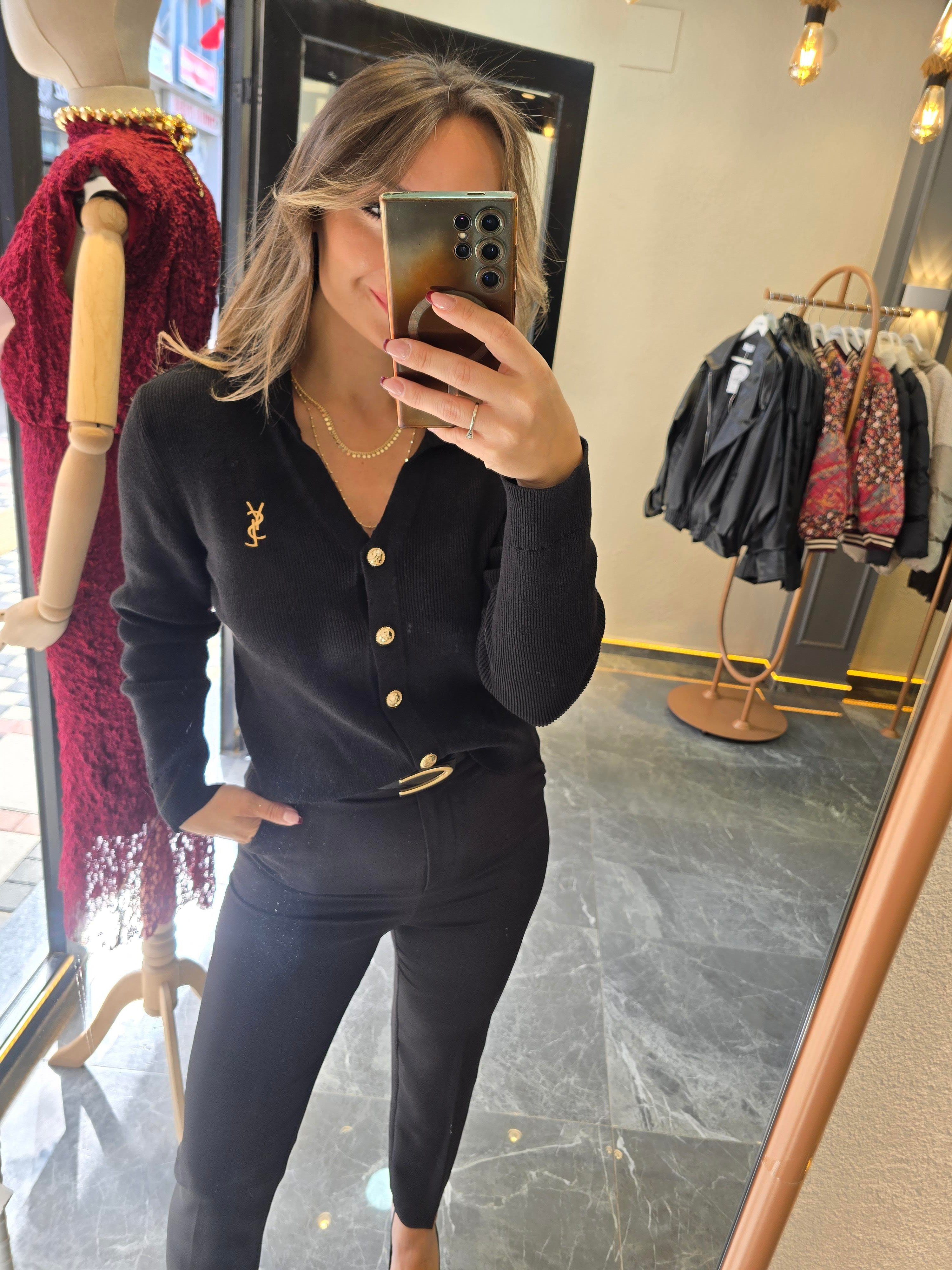 MARKA MODEL GOLD NAKIŞ İŞLEMELİ SİYAH HIRKA