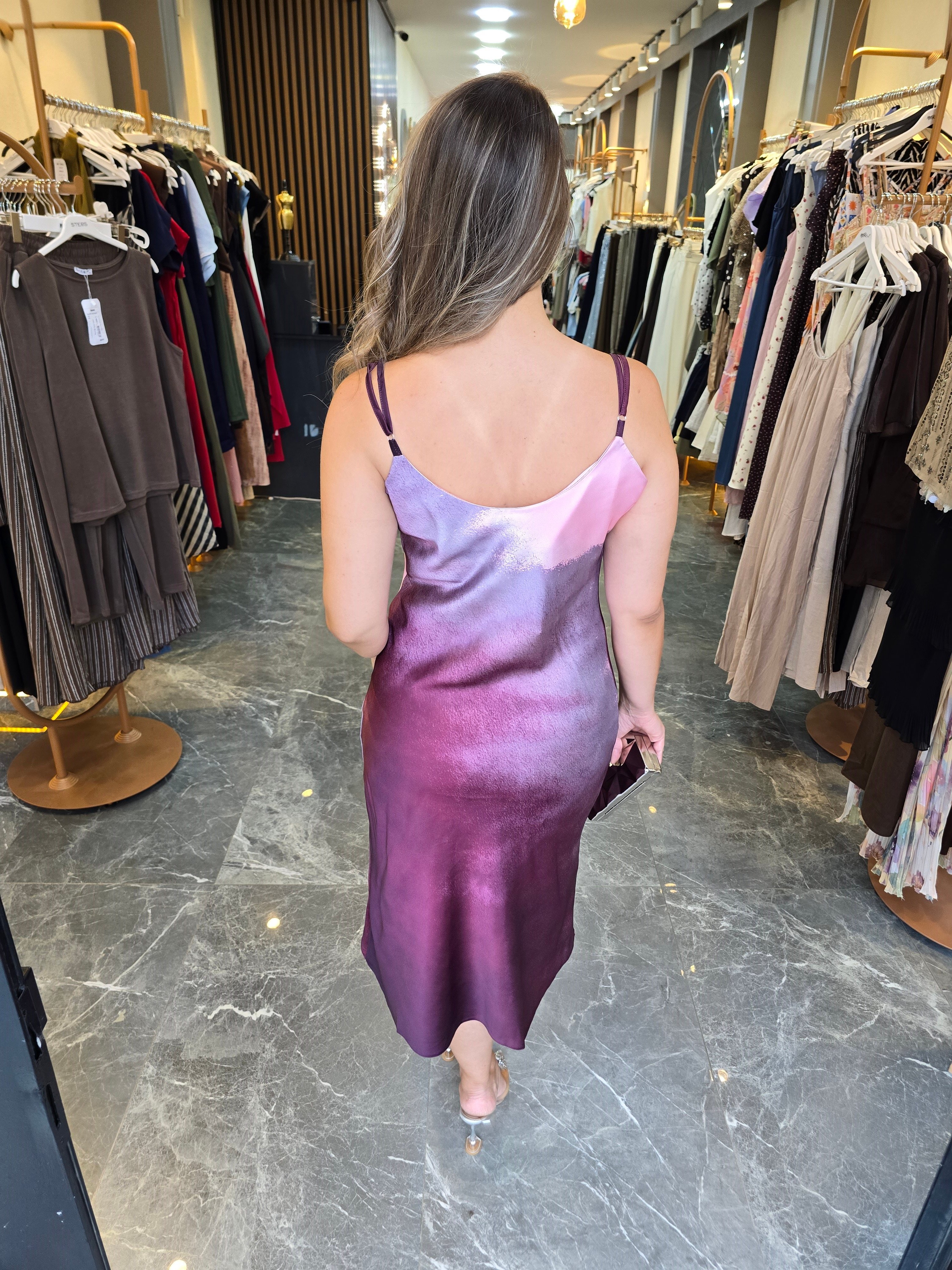 PEMBE GEÇİŞLİ PAMUK SATEN ELBİSE