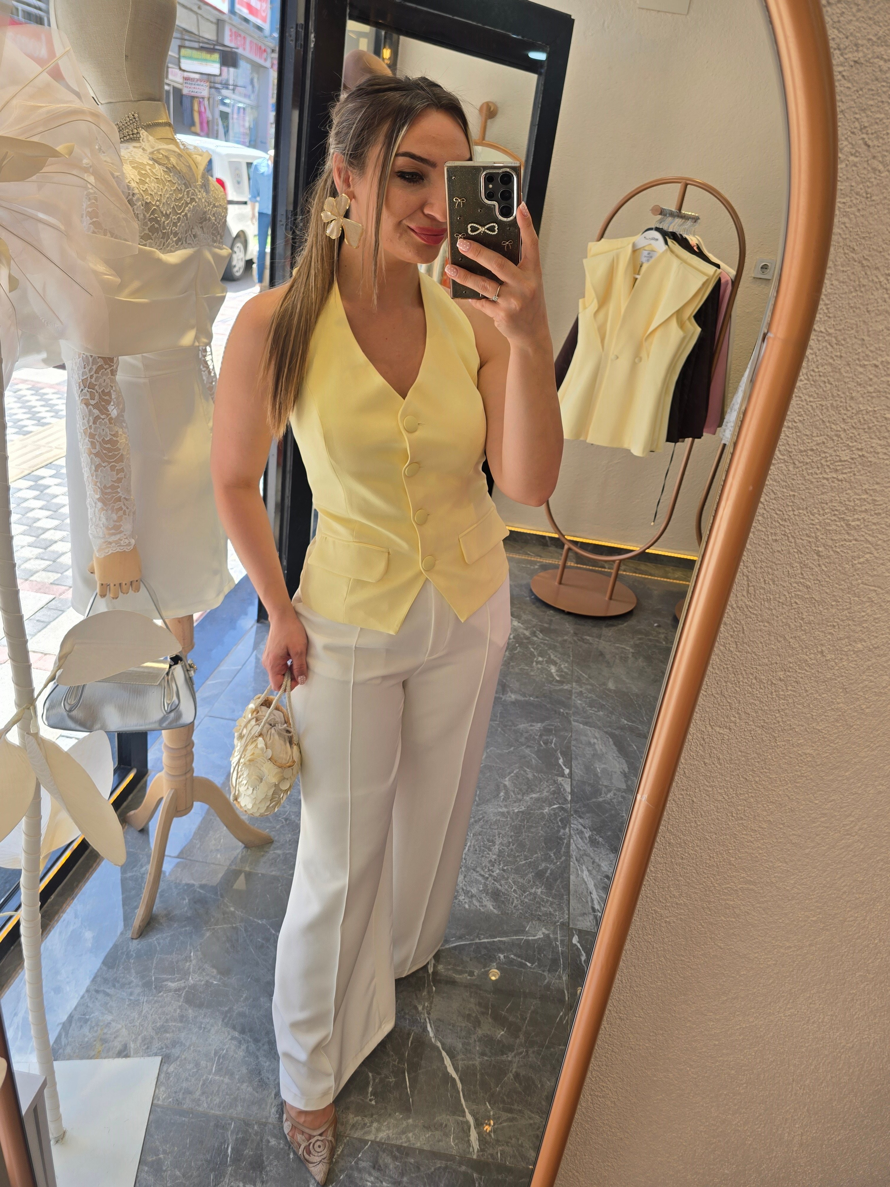 SARI BAĞLAMALI GÖMLEK