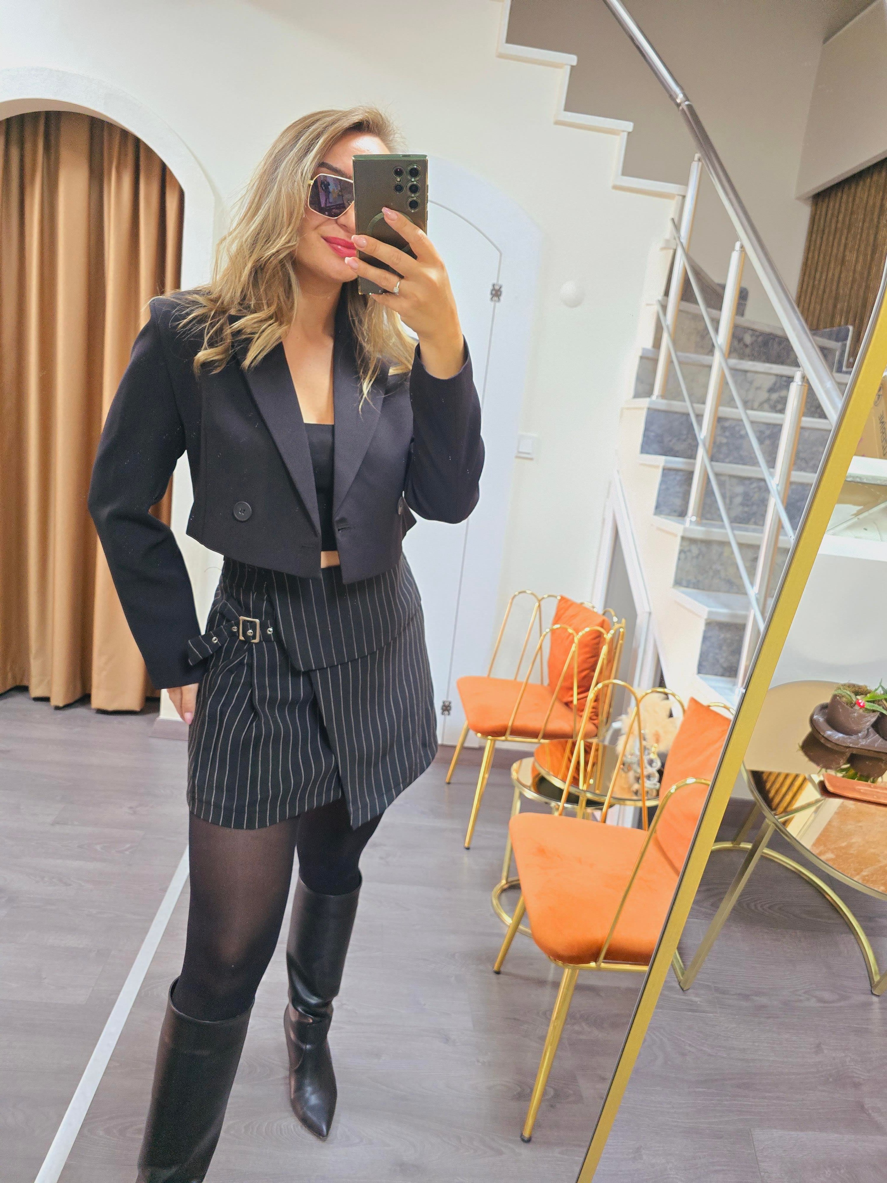 SİYAH KISA BLAZER CEKET