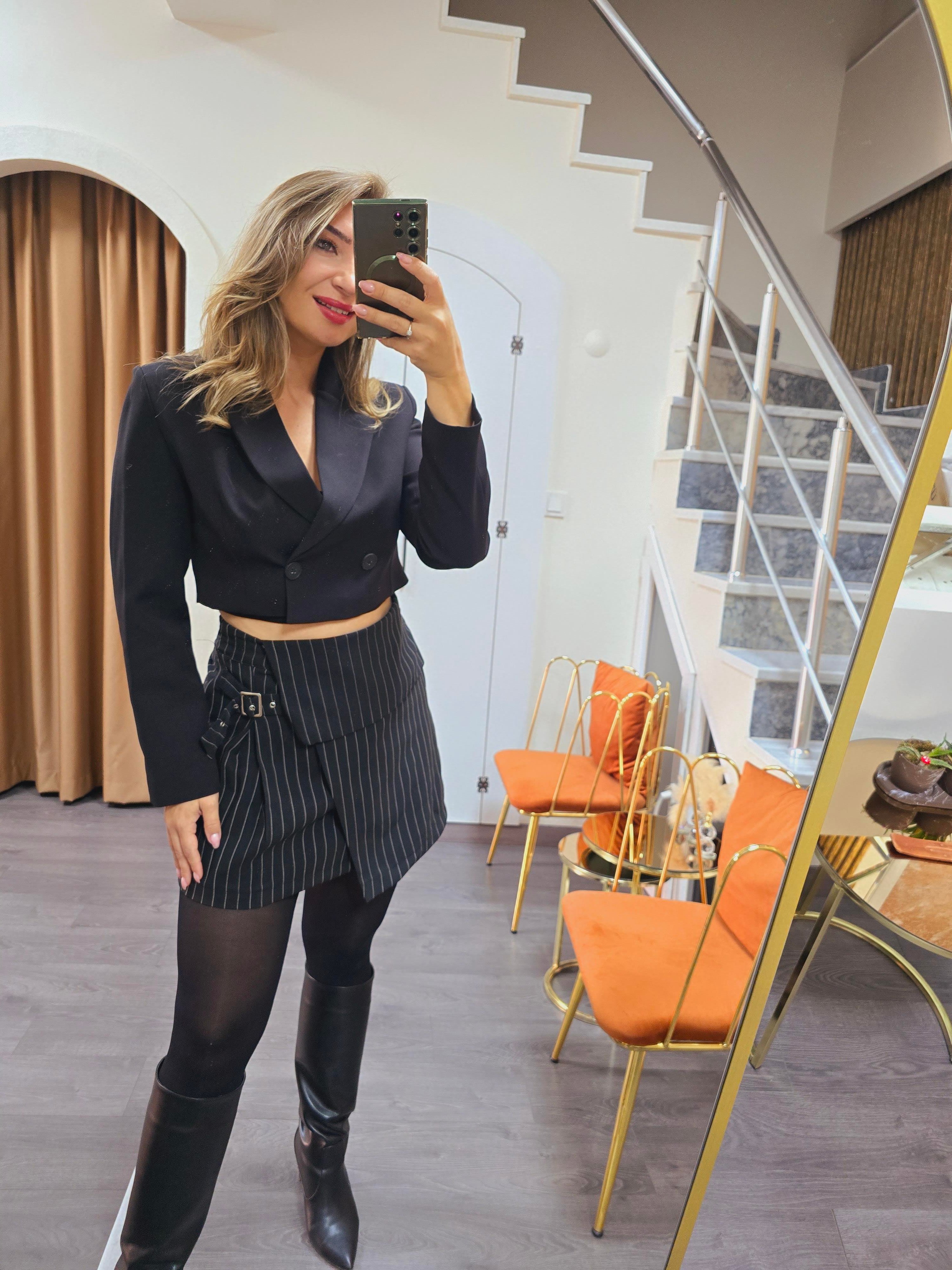 SİYAH KISA BLAZER CEKET