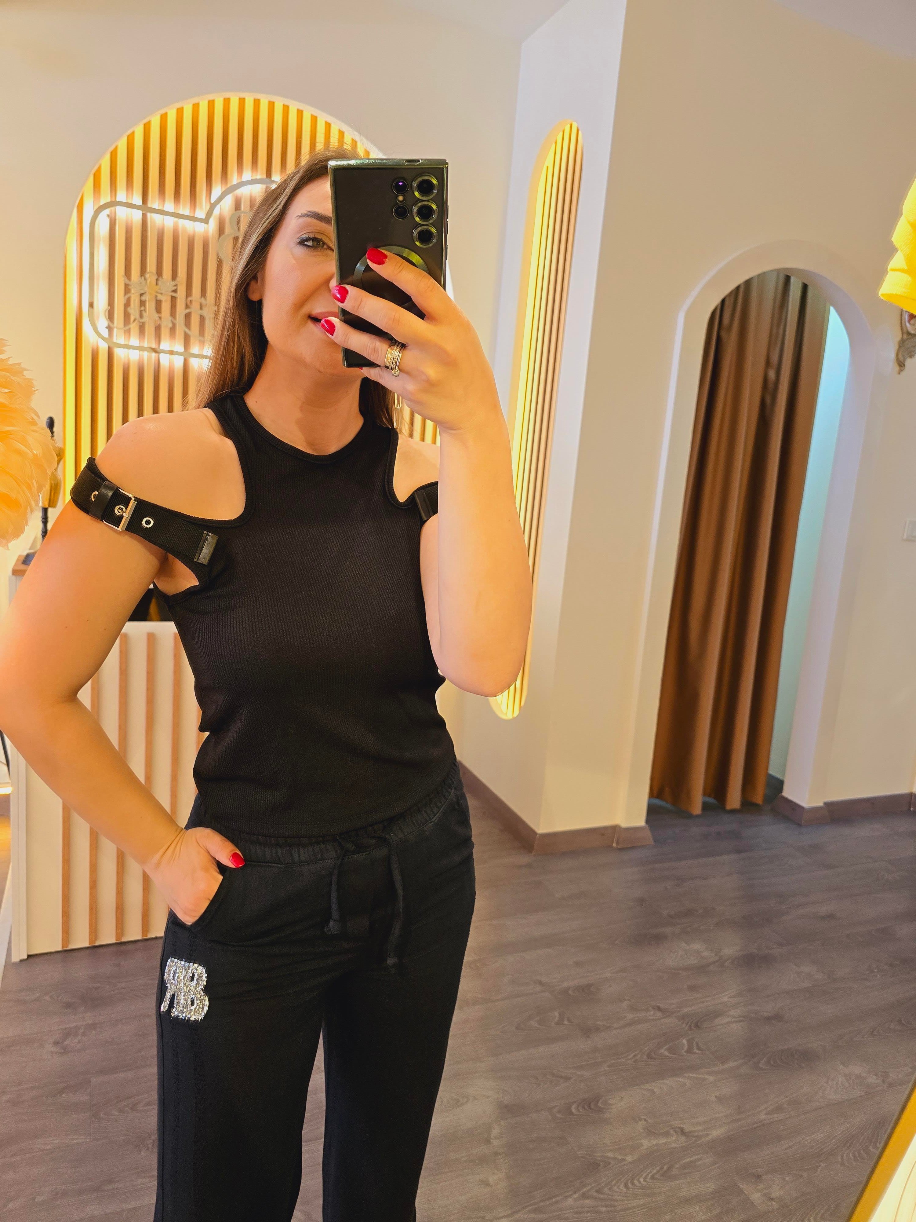SİYAH TASARIM CROP