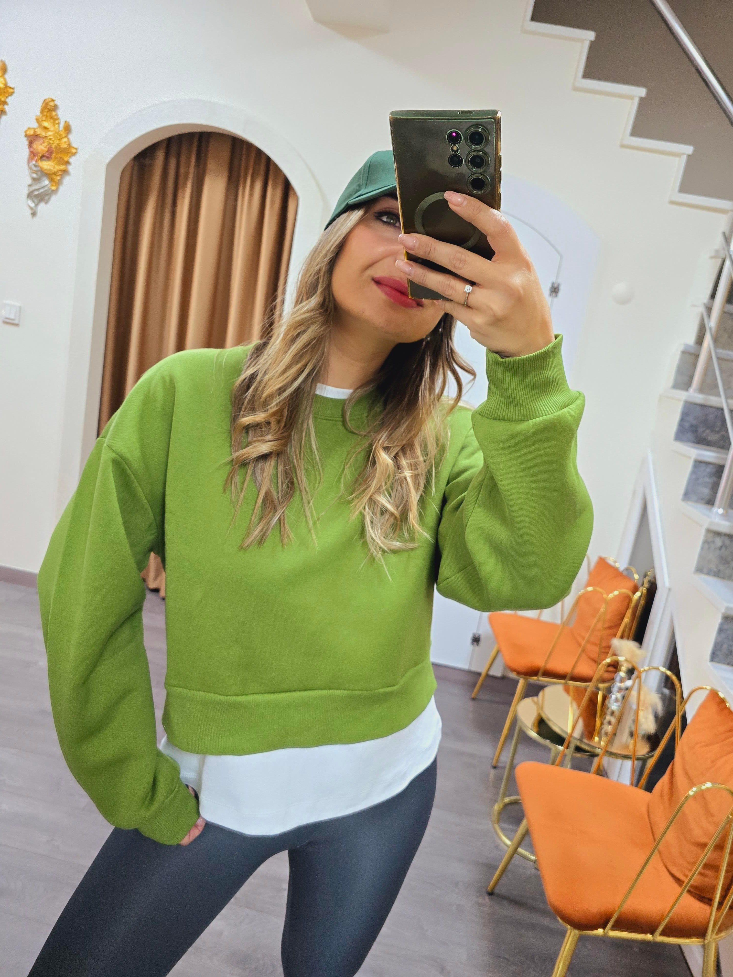 YEŞİL SWEATSHİRT