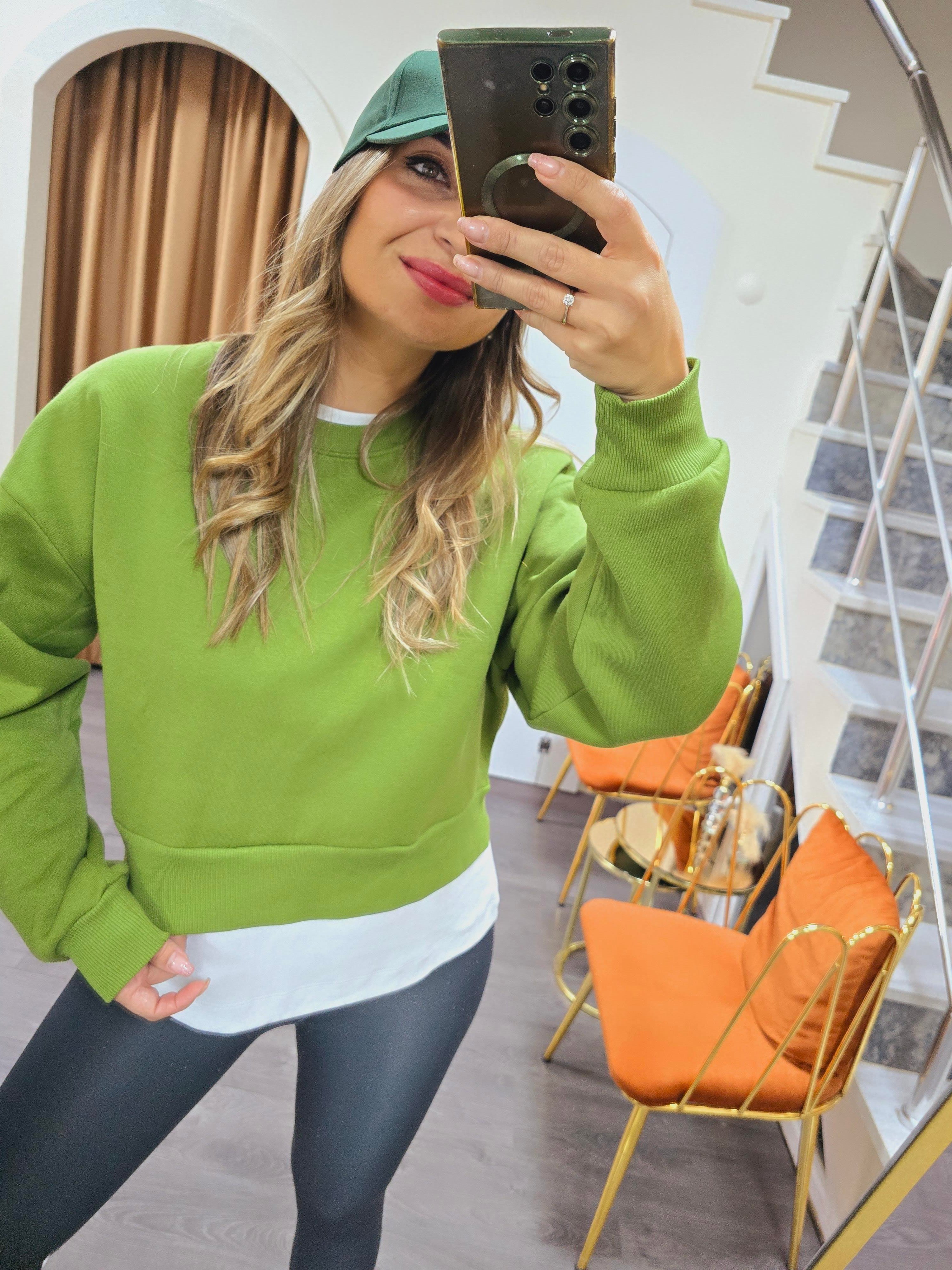 YEŞİL SWEATSHİRT