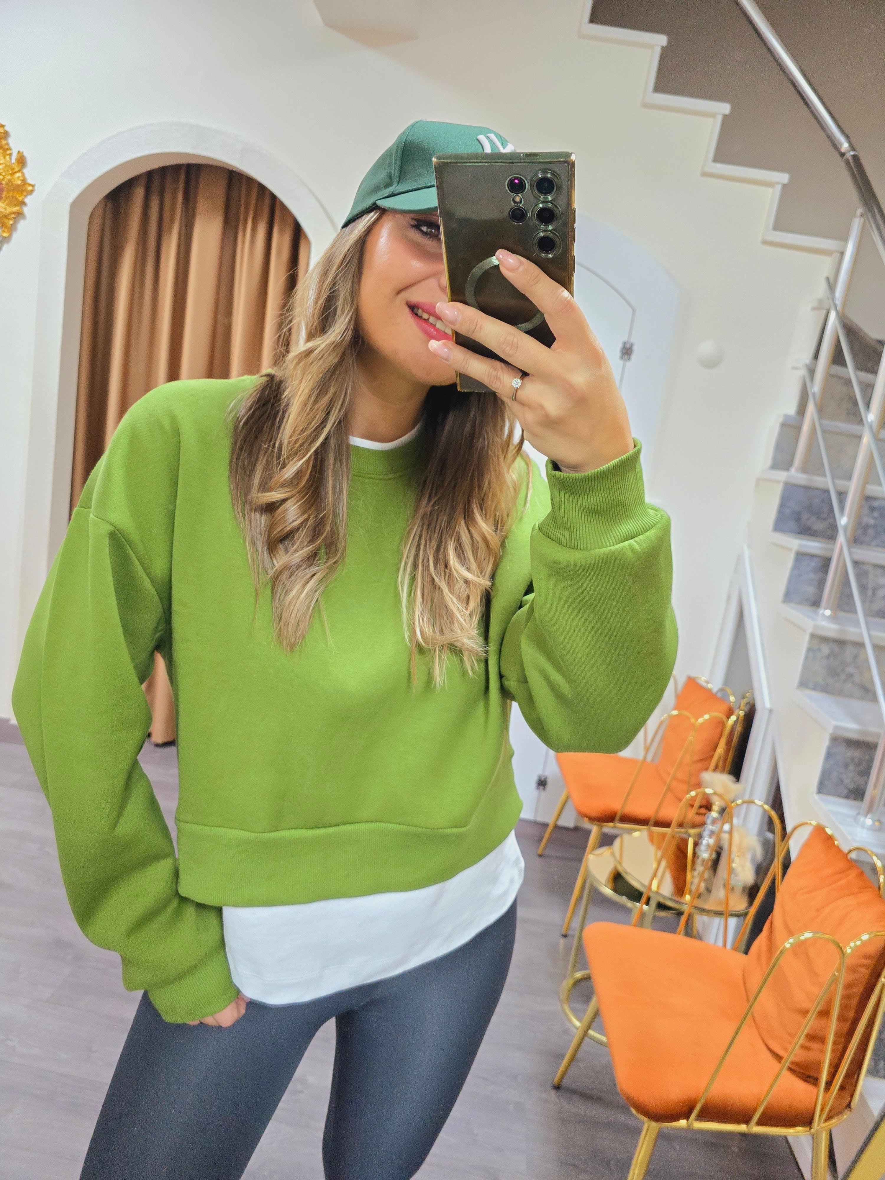 YEŞİL SWEATSHİRT