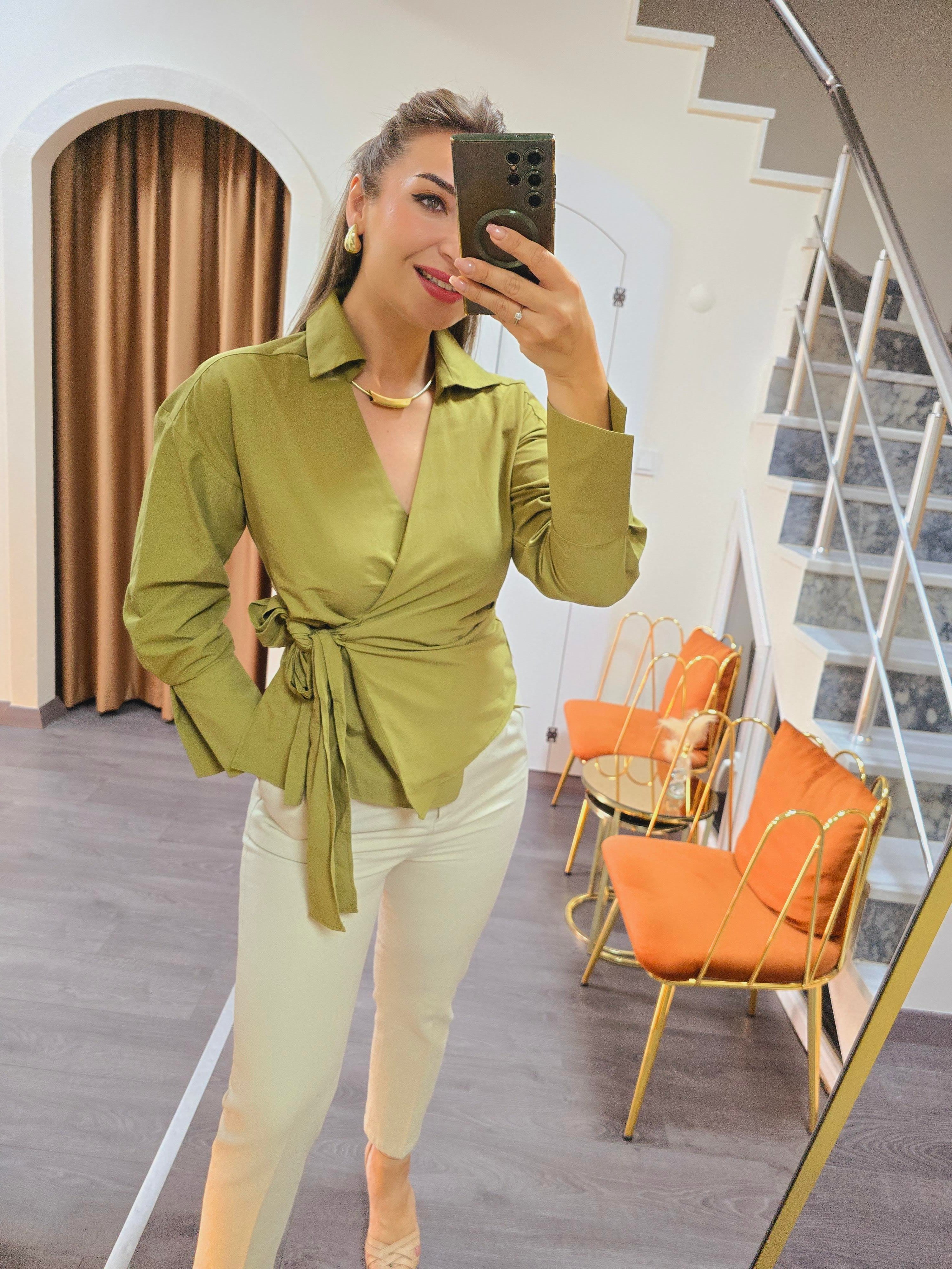 YEŞİL TASARIM GÖMLEK