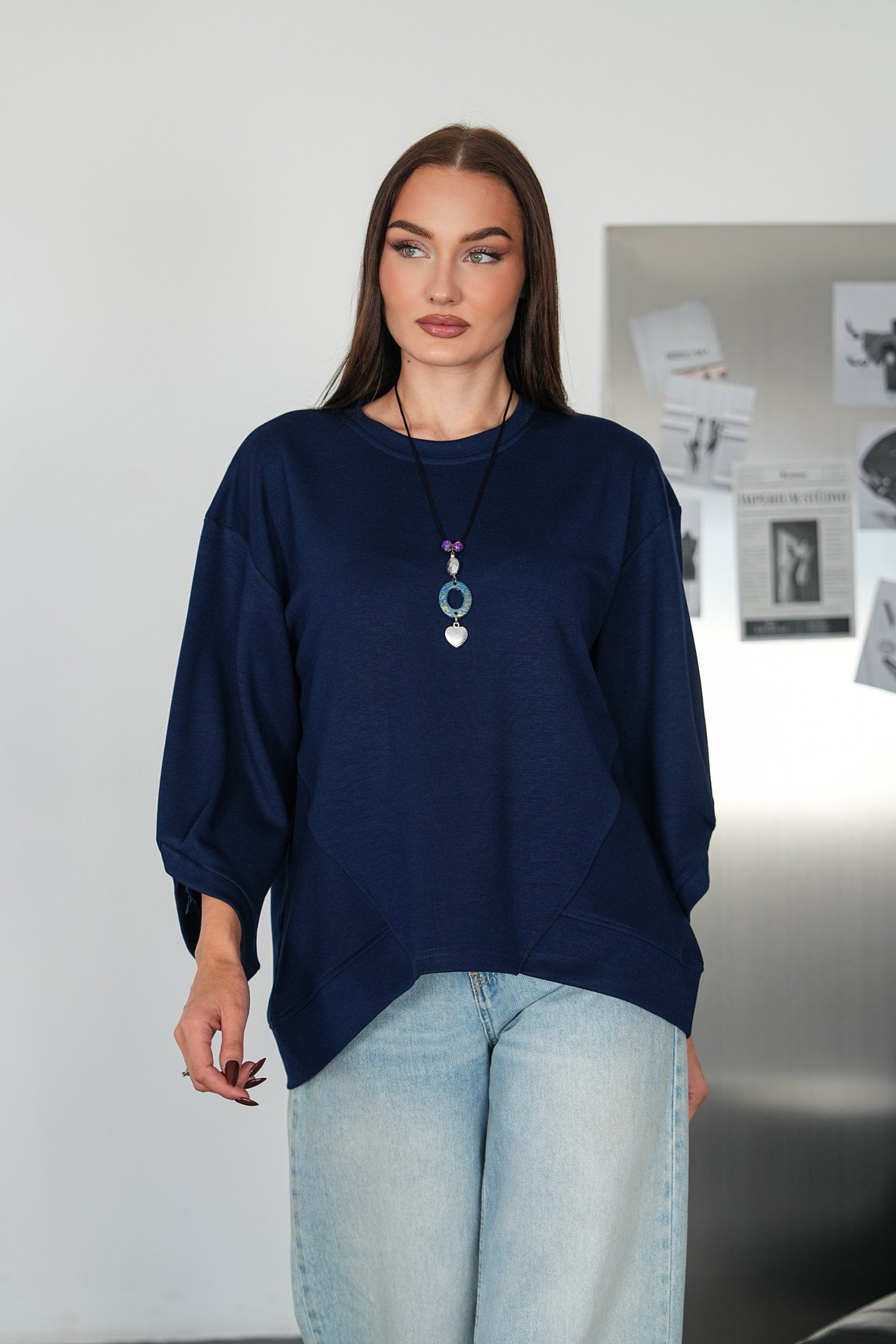 Asimetrik Dikiş Detaylı Kolyeli Sweat