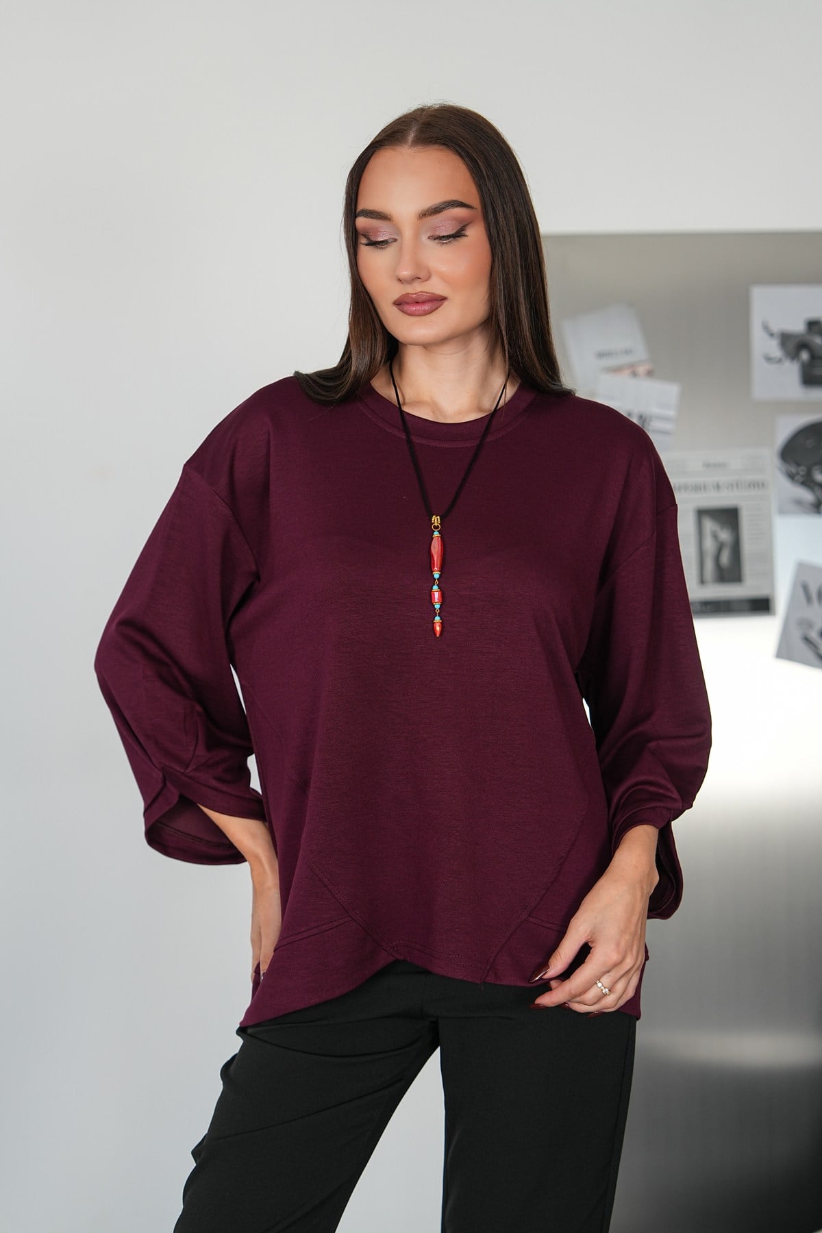 Asimetrik Dikiş Detaylı Kolyeli Sweat