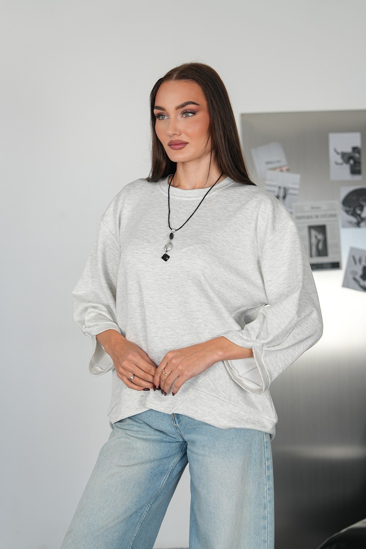 Asimetrik Dikiş Detaylı Kolyeli Sweat