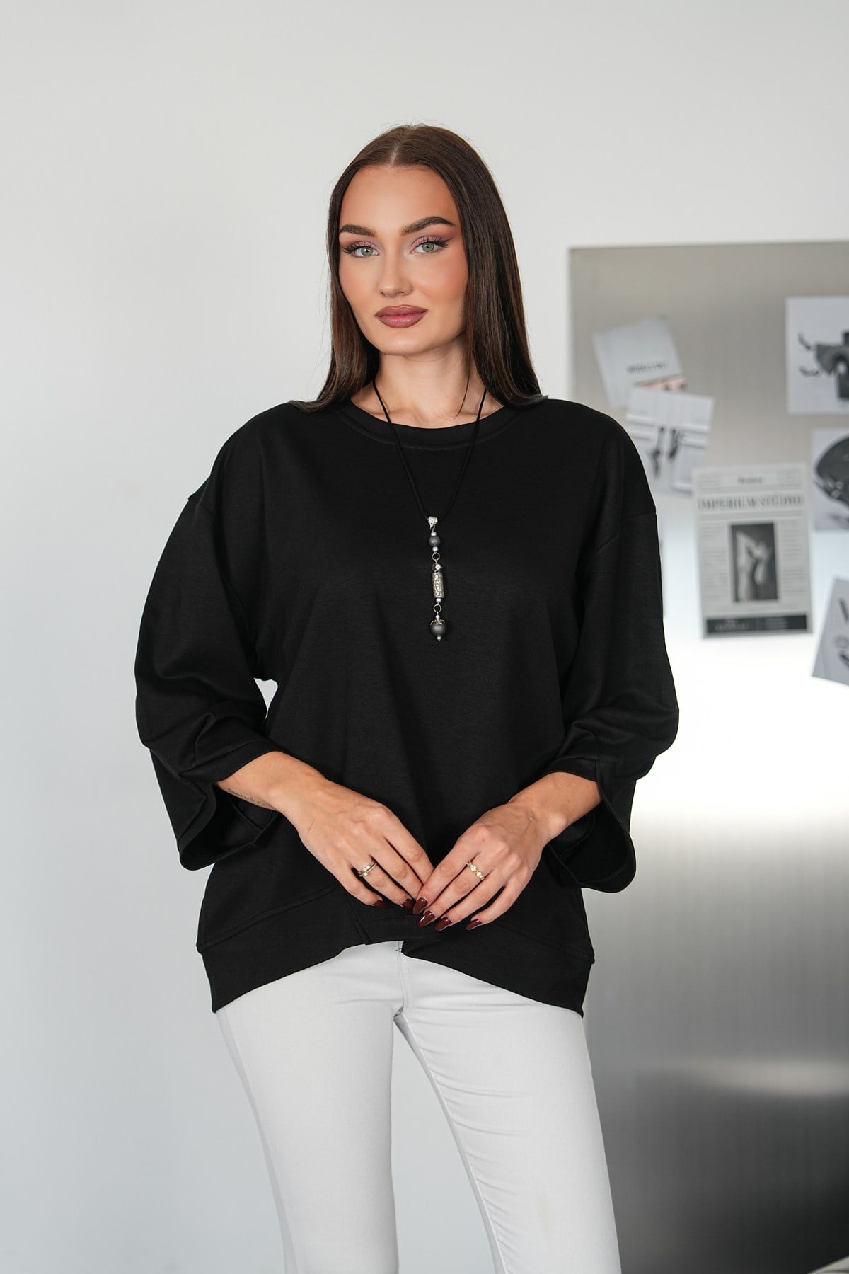 Asimetrik Dikiş Detaylı Kolyeli Sweat