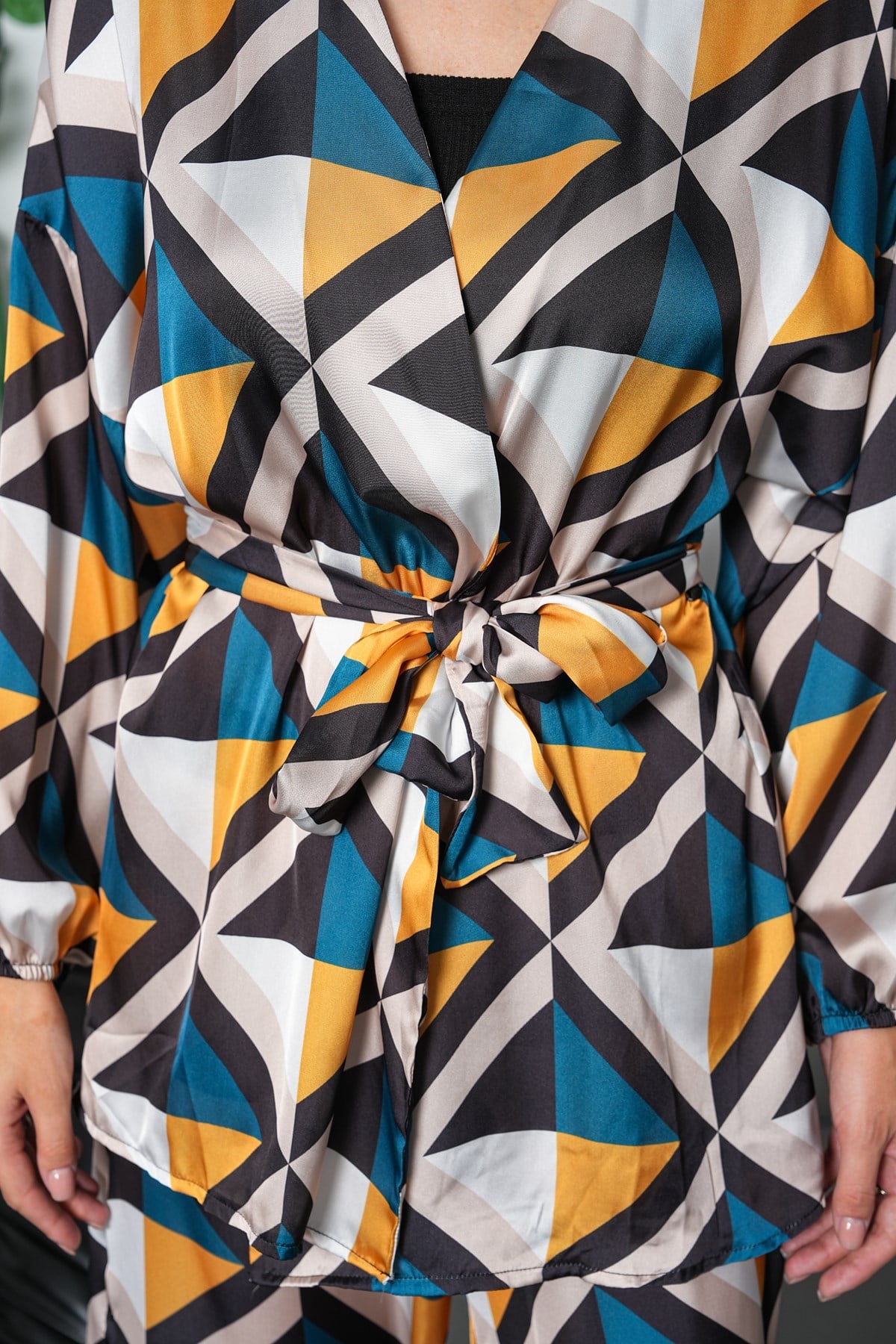 Geometrik Desen Saten Kimono Takım
