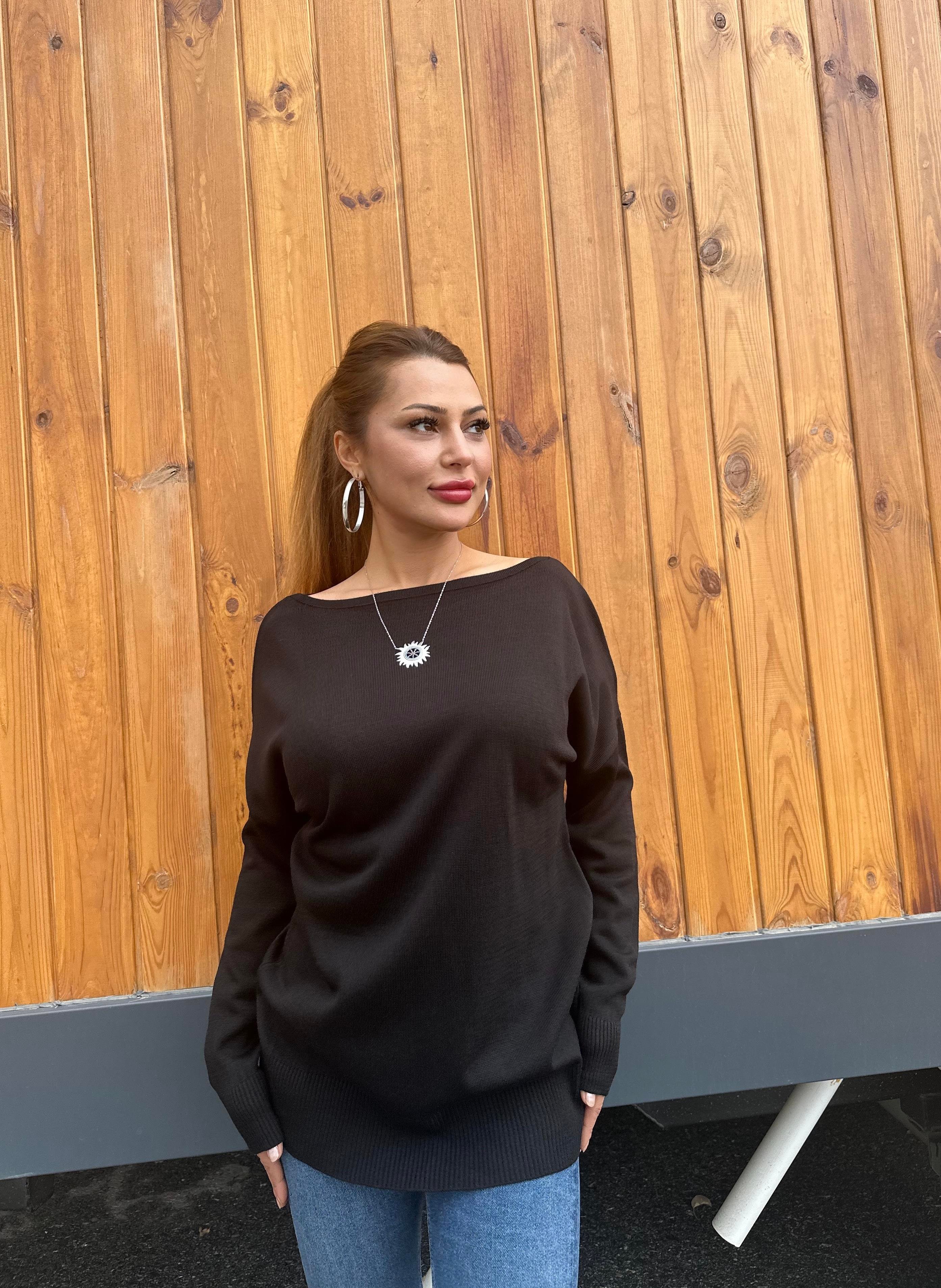 Kayık Yaka Triko Siyah