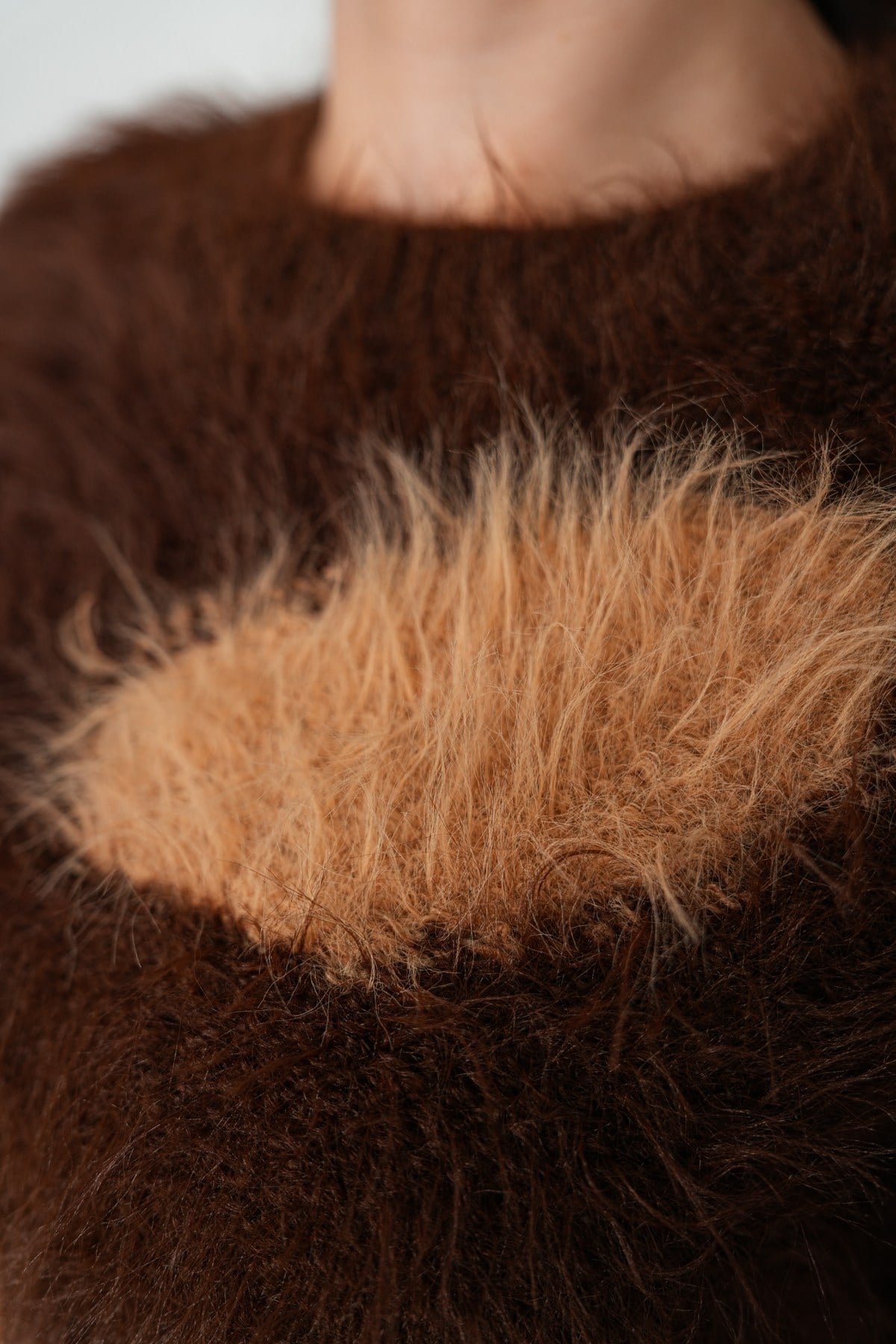 Sakallı İki Renkli Yumoş Triko Kazak Kahverengi-Camel