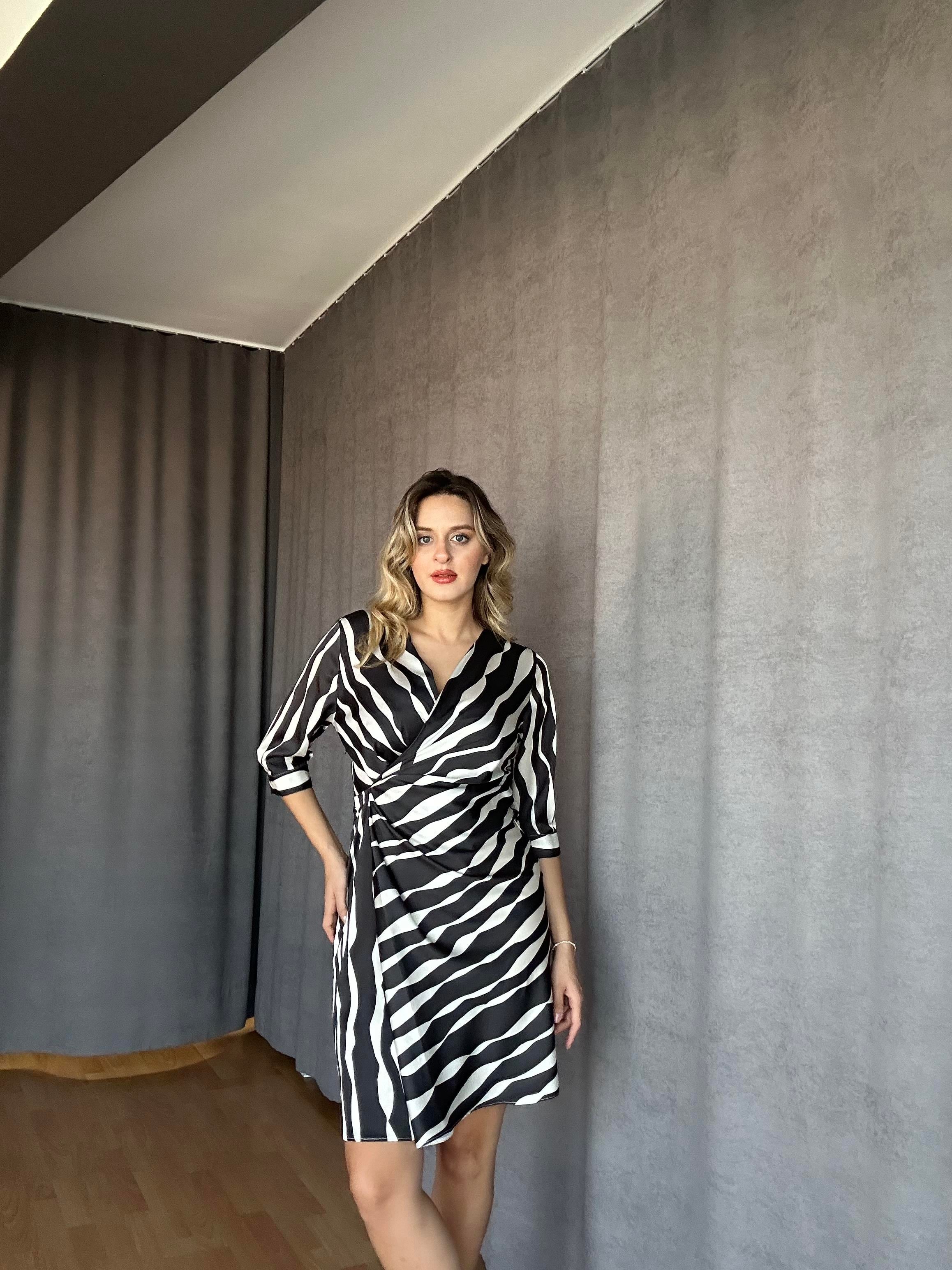Saten Anvelop Model Elbise-İsveç