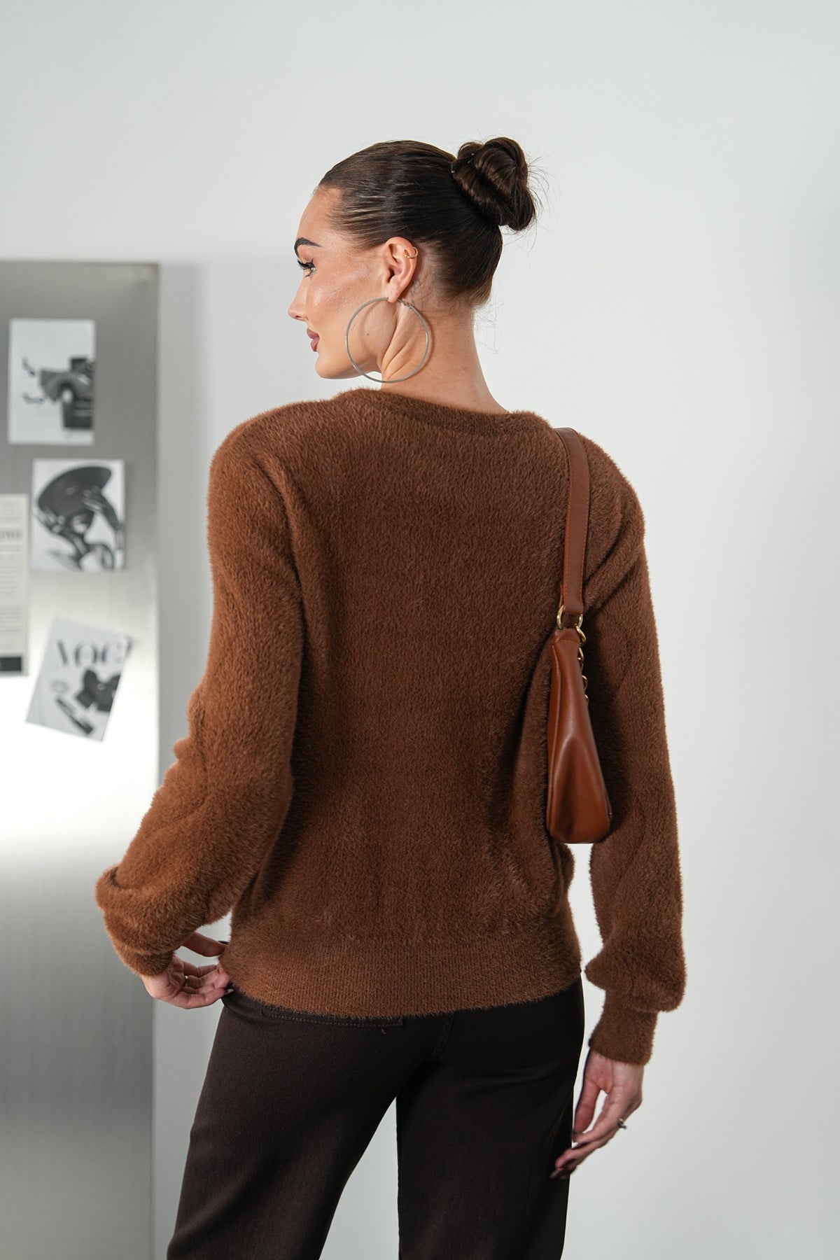 Taş Detaylı Soft Triko Kazak