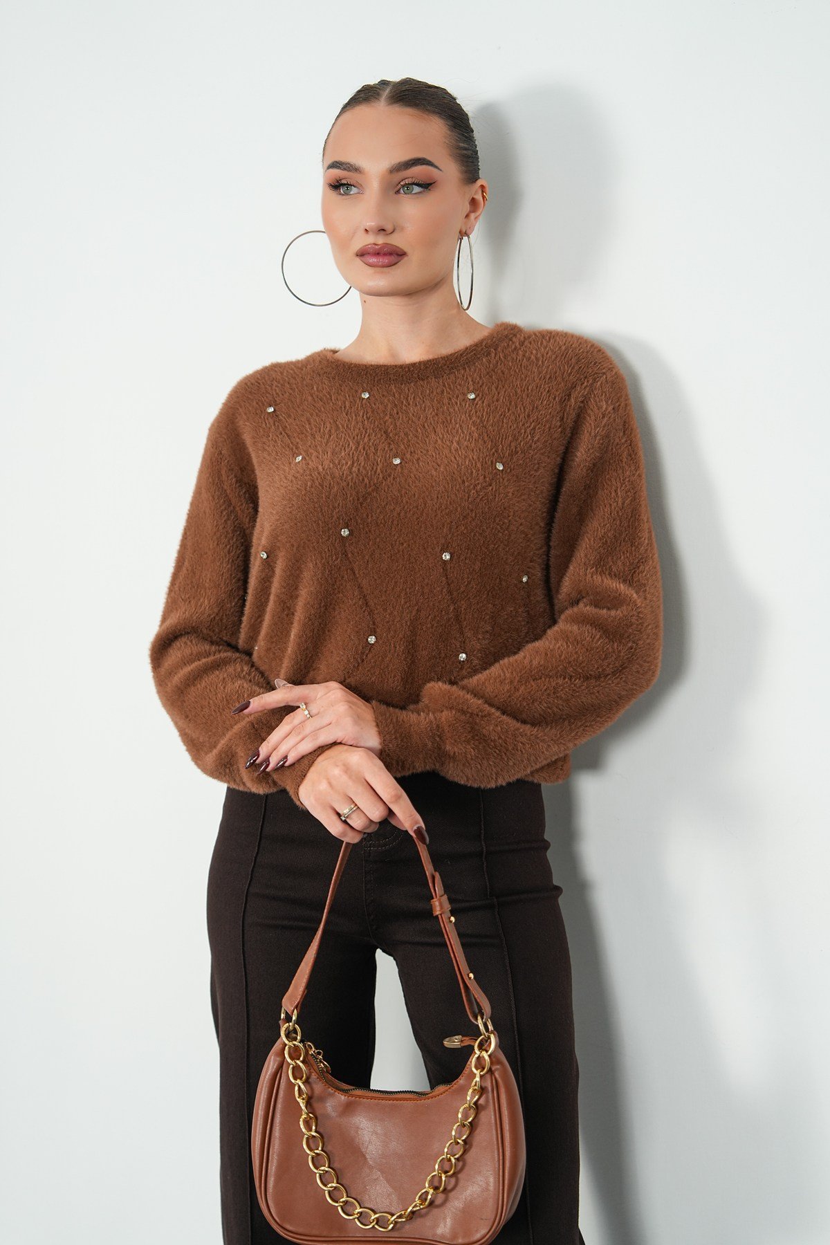 Taş Detaylı Soft Triko Kazak