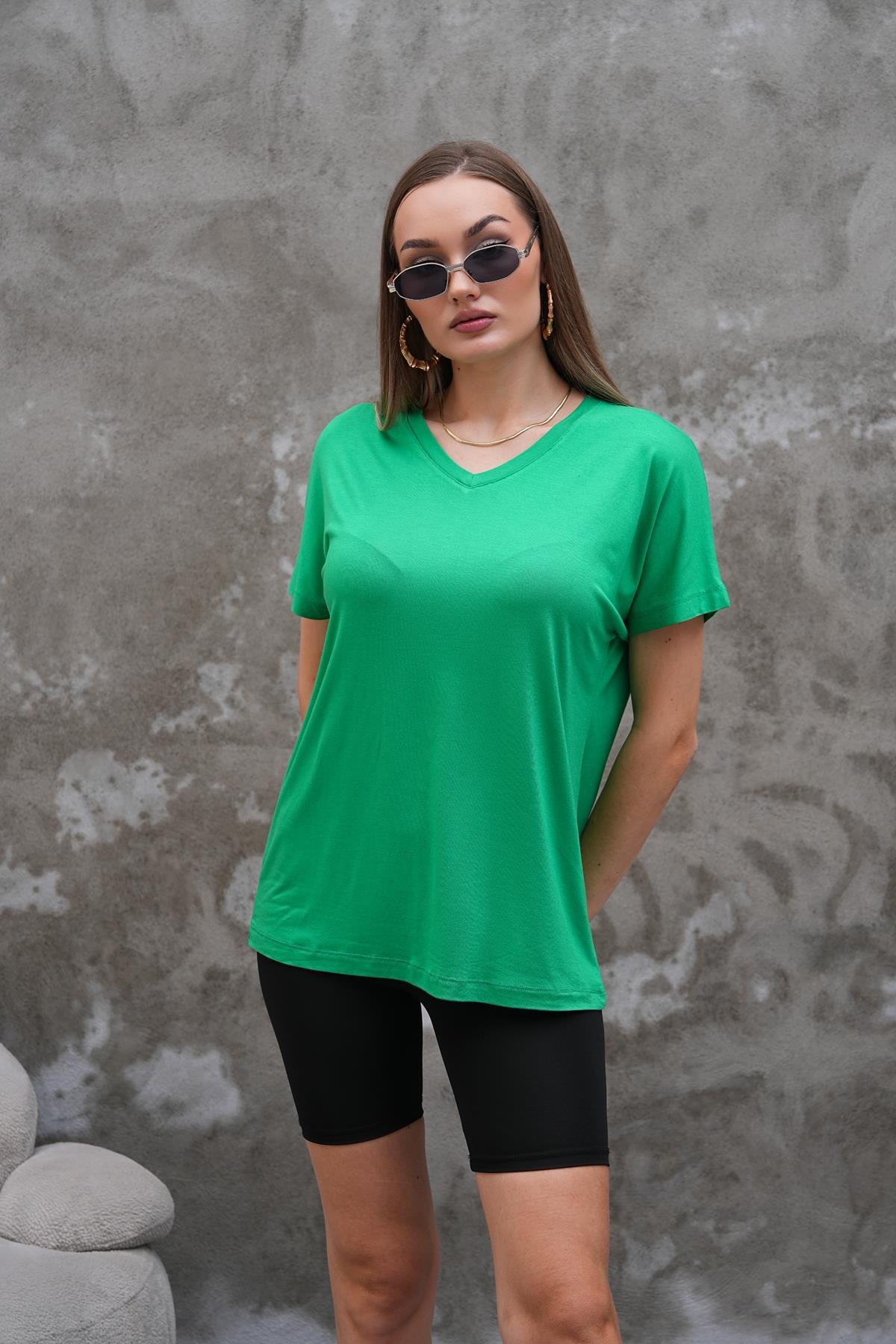 V Yaka Bambu Viskon T-Şhirt-Yeşil
