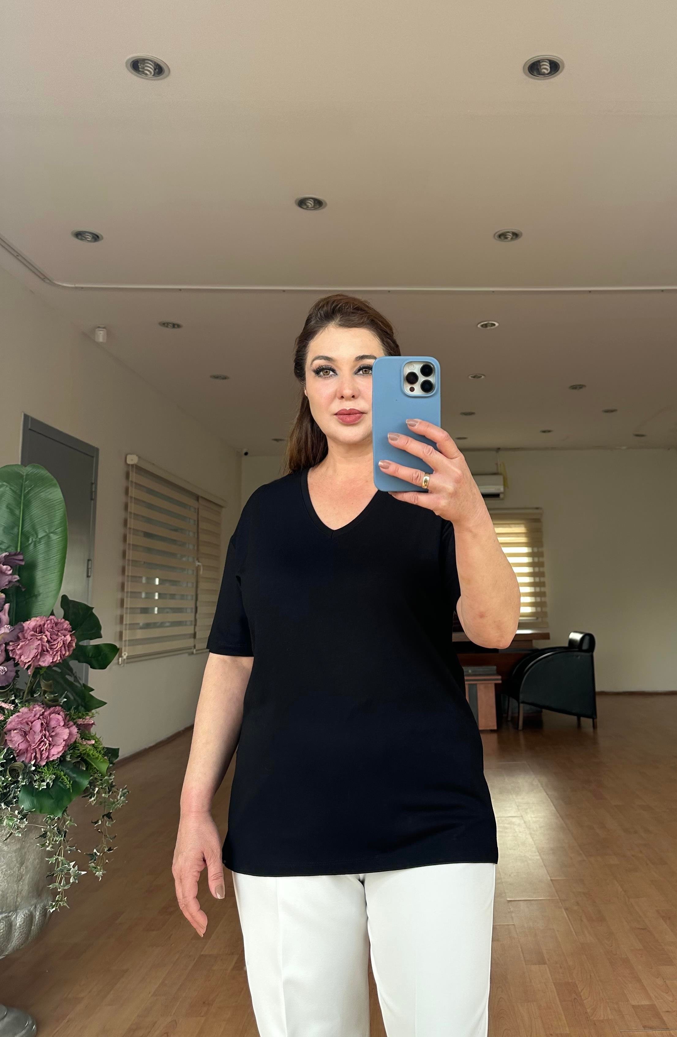V Yaka Viskon Penye T-Şhirt - Siyah