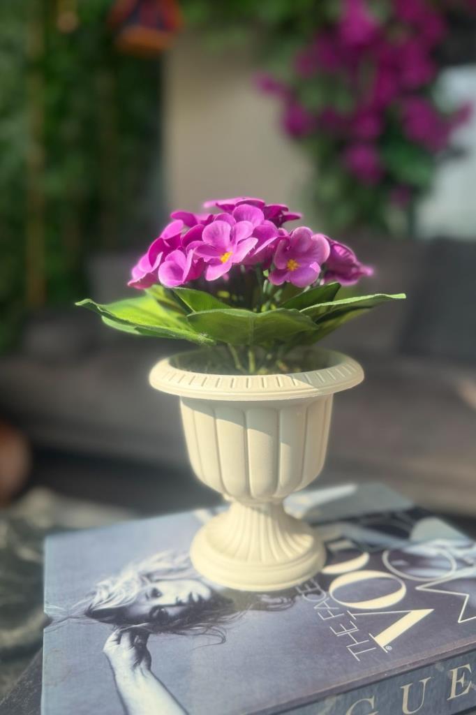 4lü Set Yapay Çiçek Krem Antik Saksıda Karışık Renk Kadife Menekşe Gerçekçi Doku 22cm