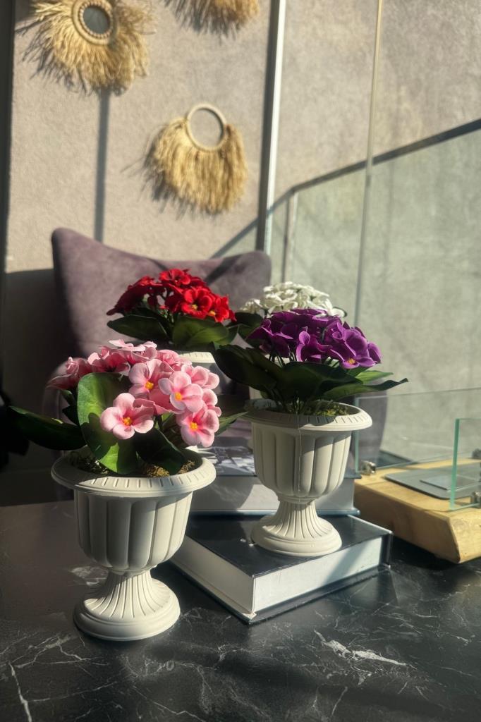 4lü Set Yapay Çiçek Krem Antik Saksıda Karışık Renk Kadife Menekşe Gerçekçi Doku 22cm